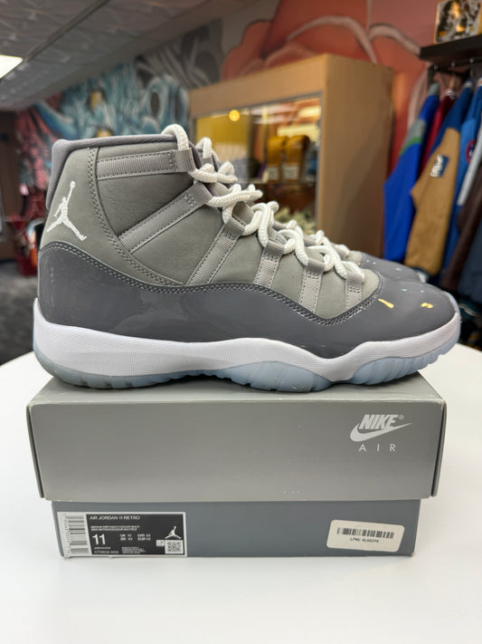 Preowned Cool Grey Jordan 11