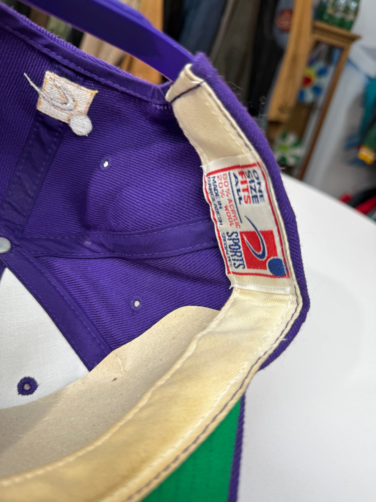 Vintage UW Snapback