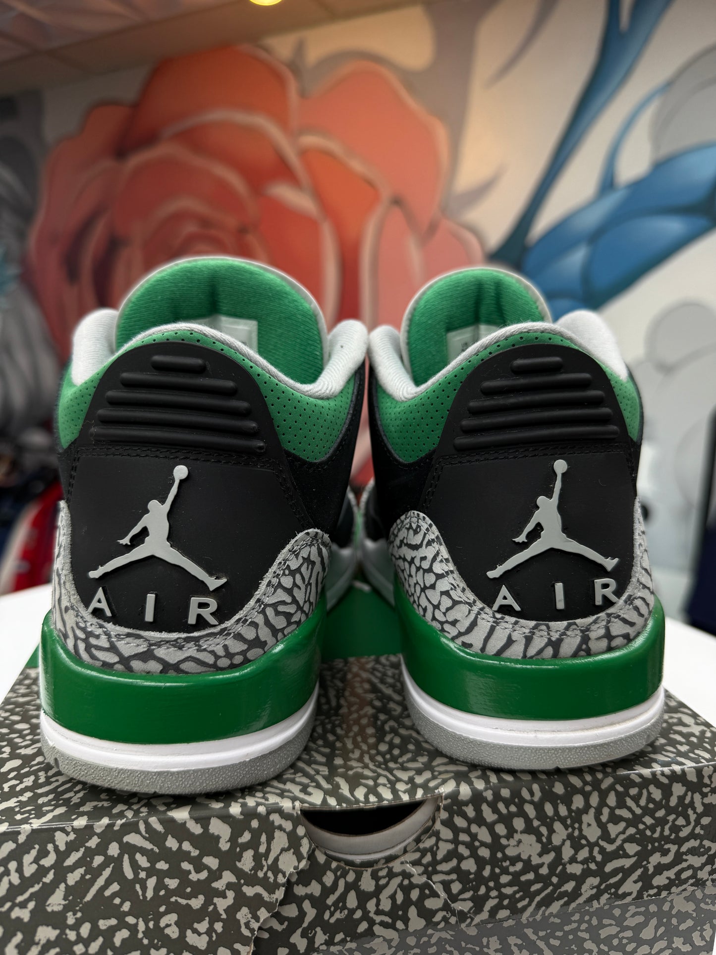 Preowned Pinegreen Jordan 3