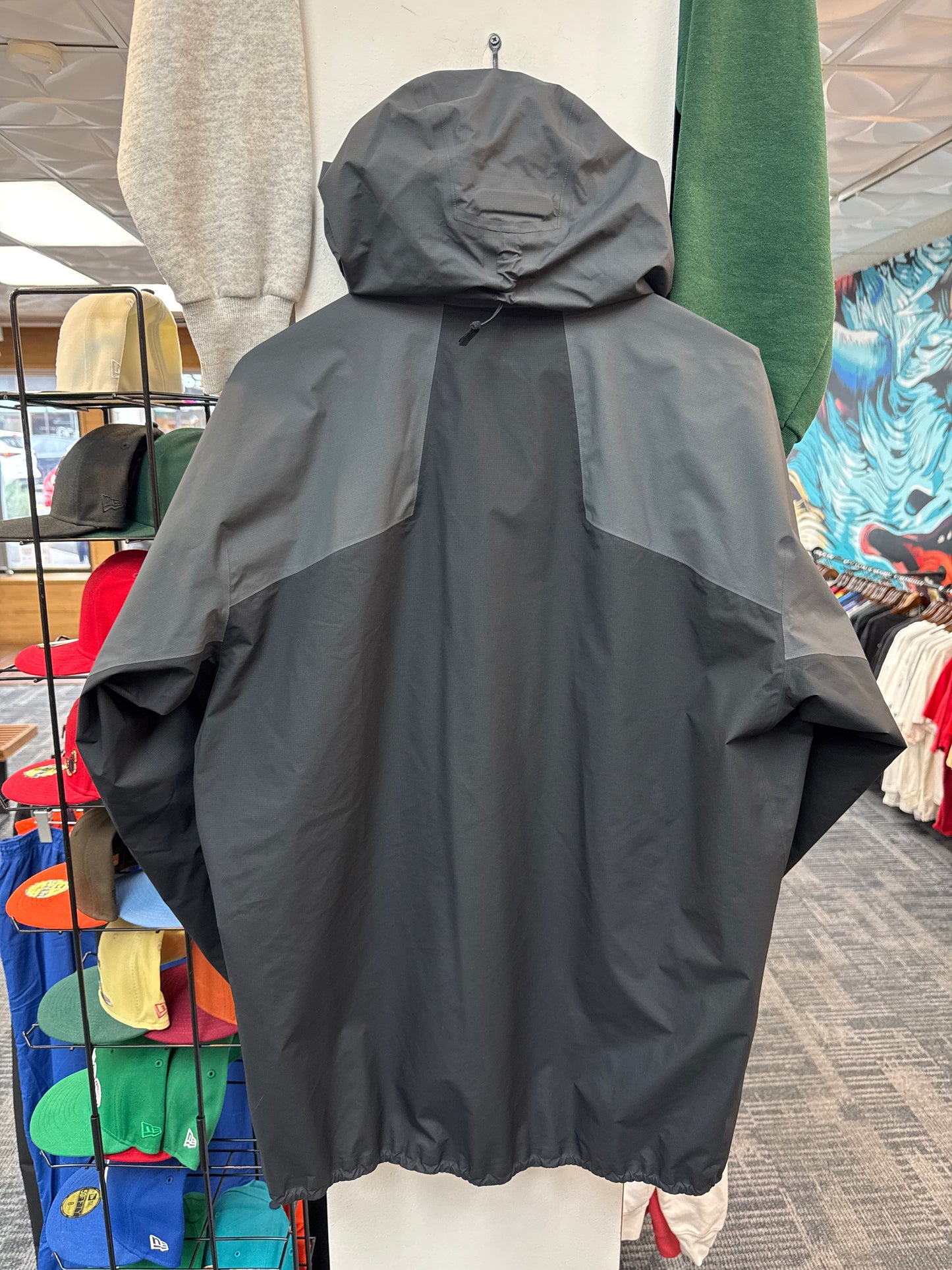 Arc’Teryx Norvan Gore-Tex Shell Jacket