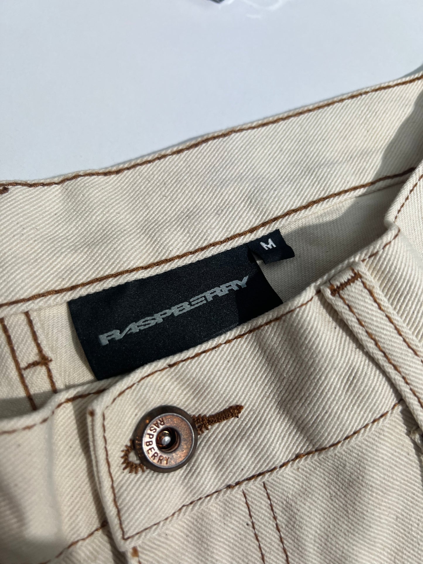 New GV Raspberry Hills Cream Jorts