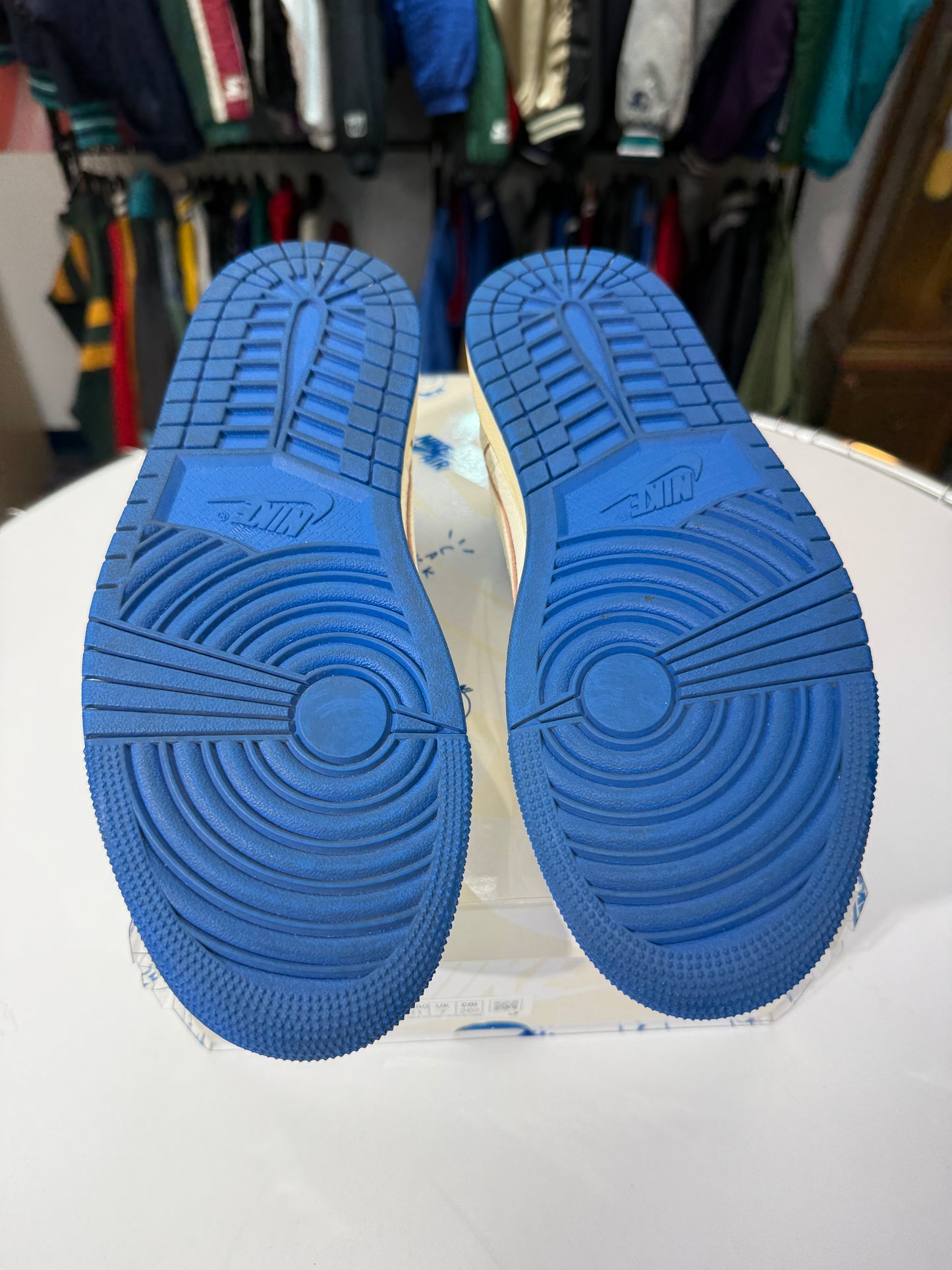 Preowned Fragment X Travis Scott Jordan 1 Low
