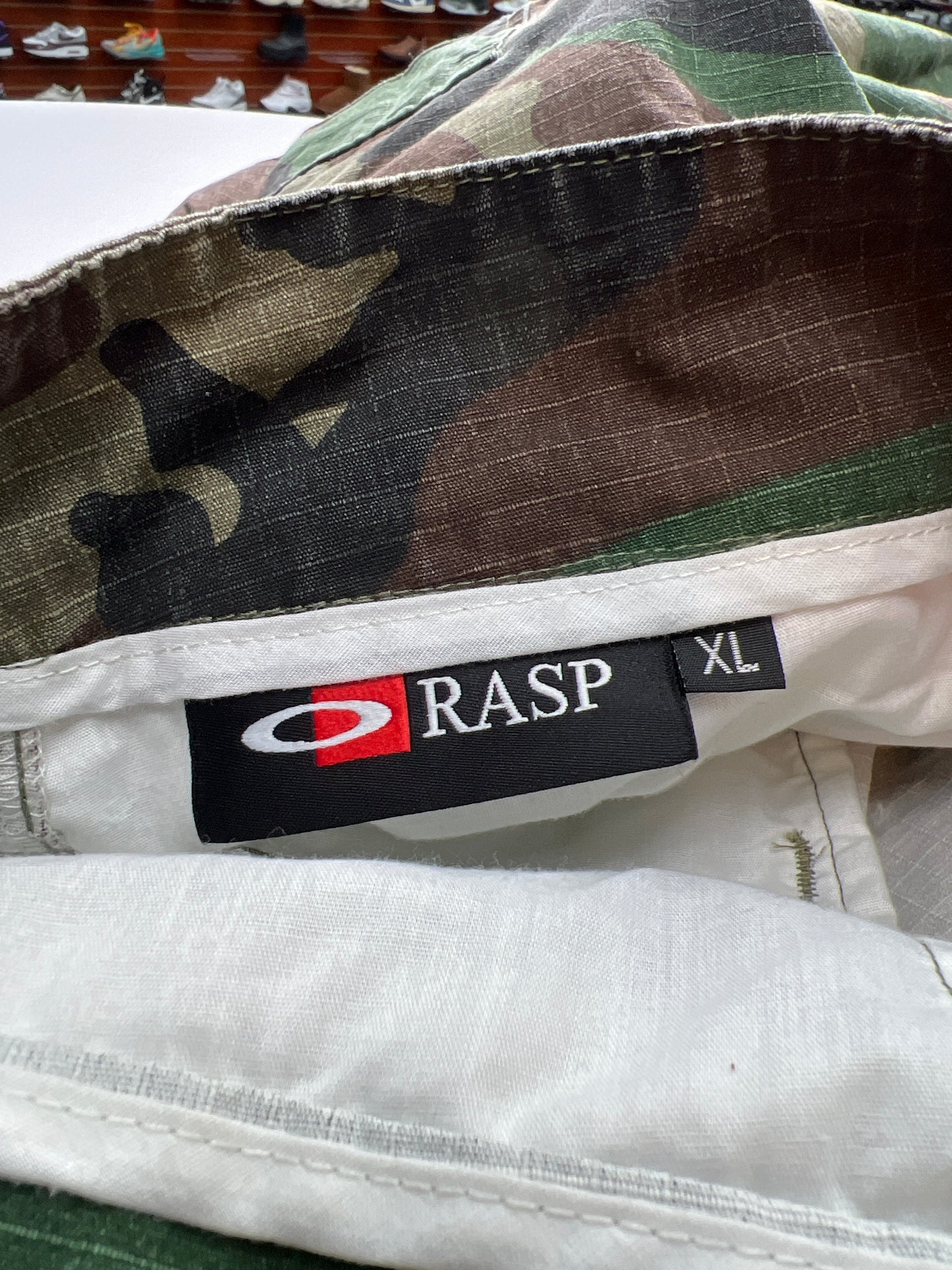 New GV Raspberry Hills Camo Long Shorts