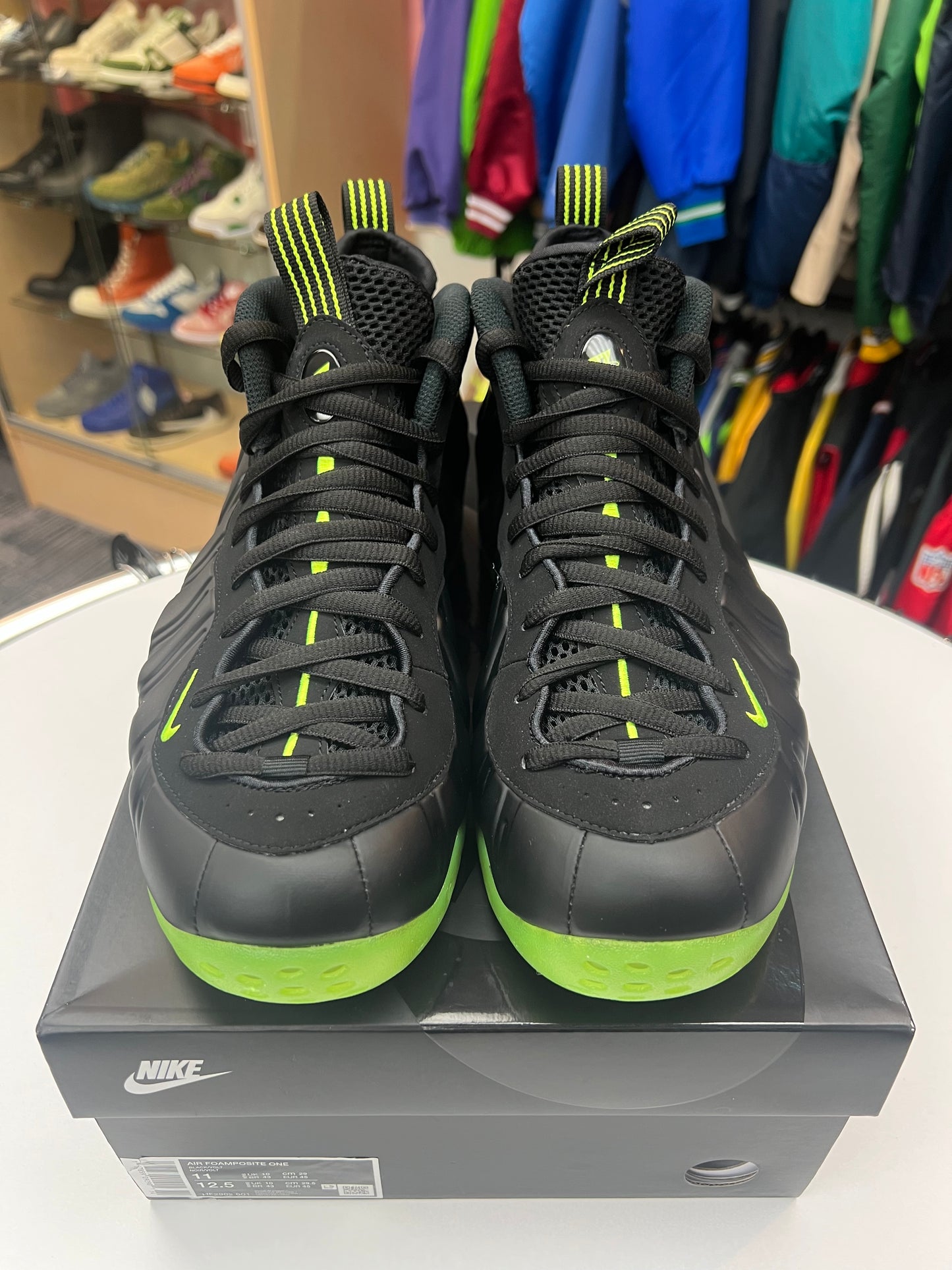 New Nike Air Foamposite One Black/Volt