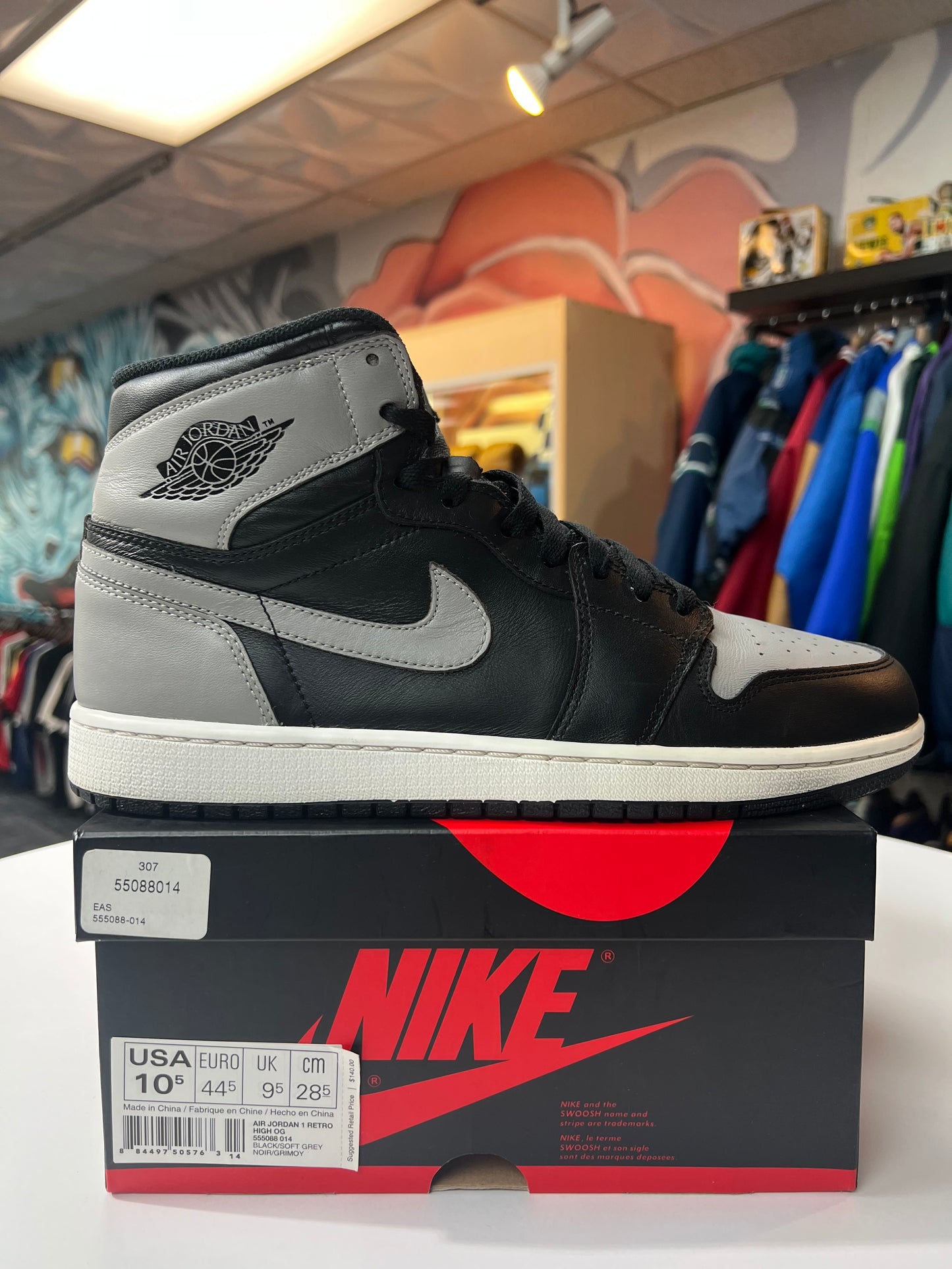 Preowned Jordan 1 Shadow (2013)