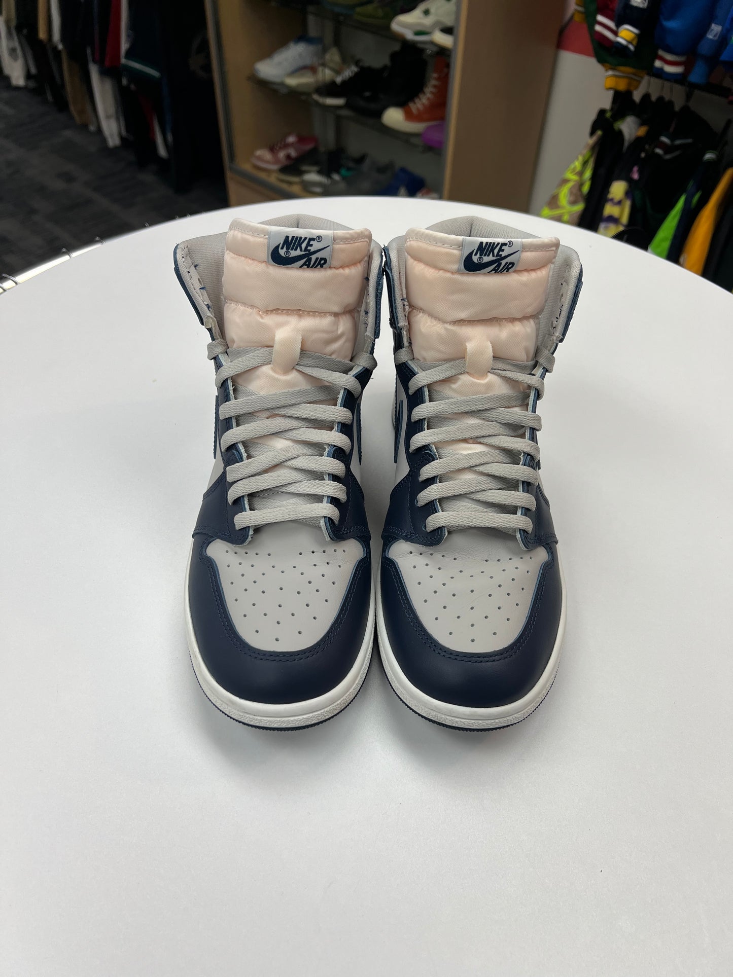 Preowned 85 Georgetown Jordan 1s