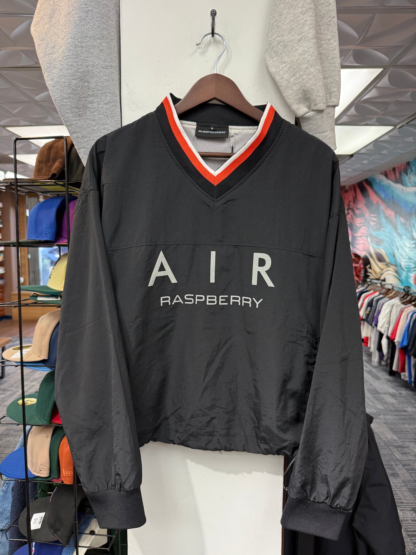 GV Air Raspberry Pullover