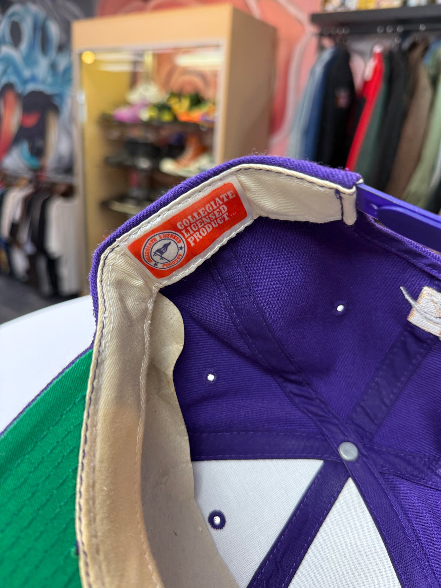 Vintage UW Snapback