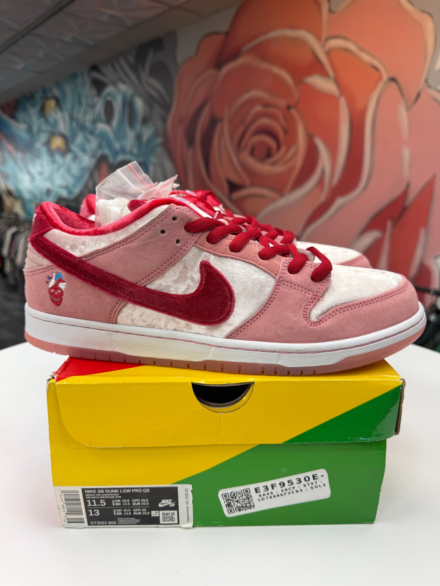 New Nike SB Dunk Low Strangelove