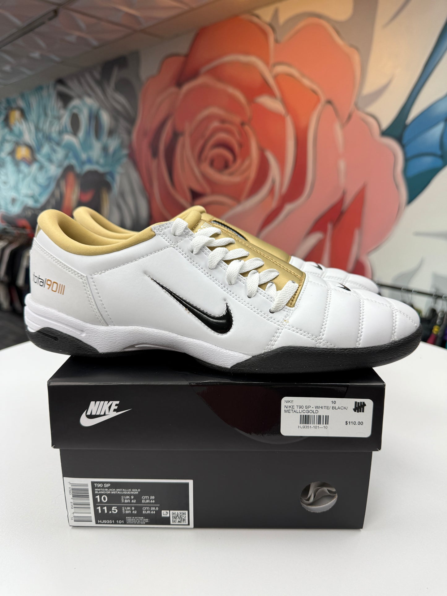 New Nike Total 90 3 SP White Metallic Gold