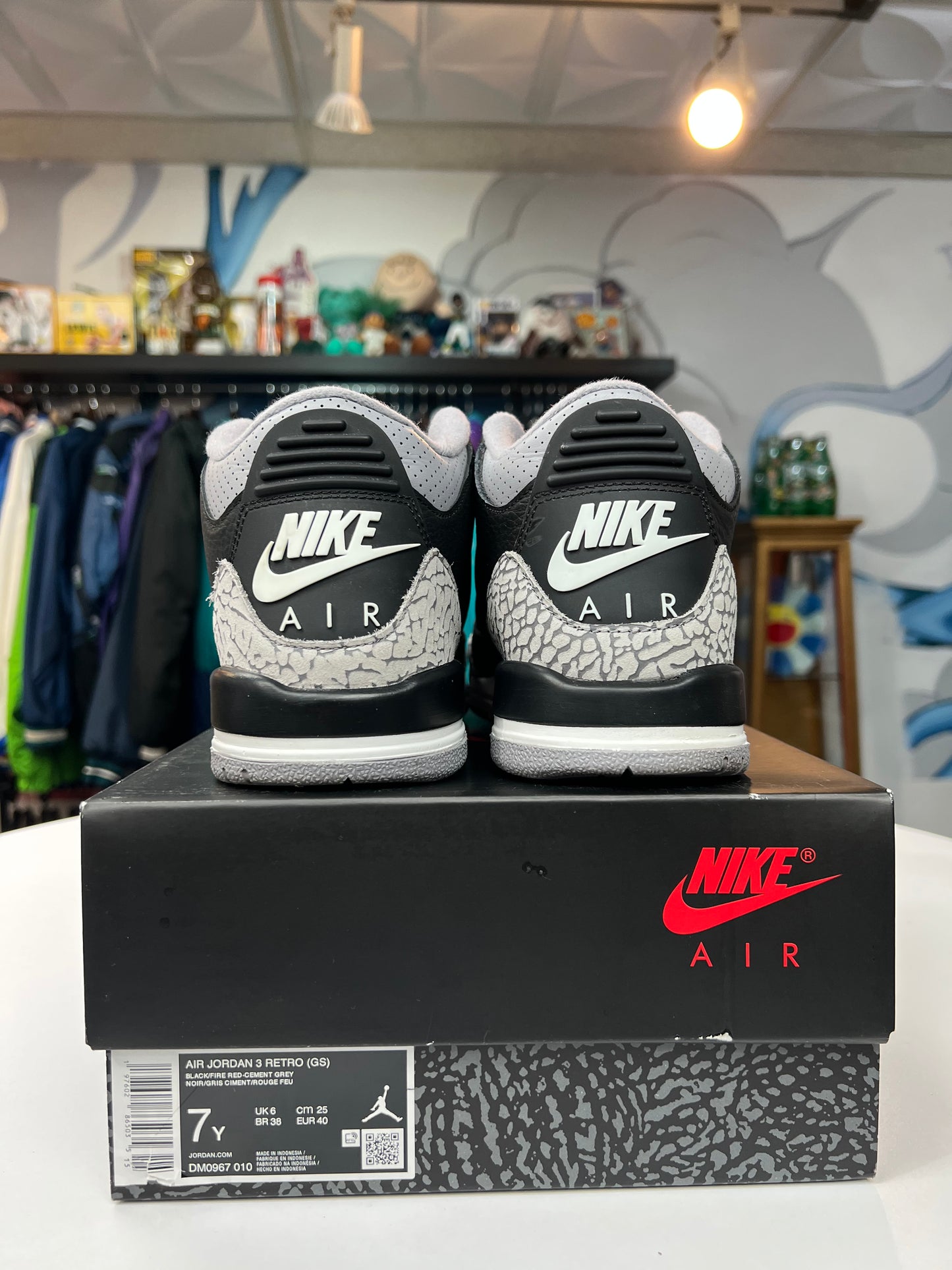 Preowned Jordan 3 Retro Black Cement