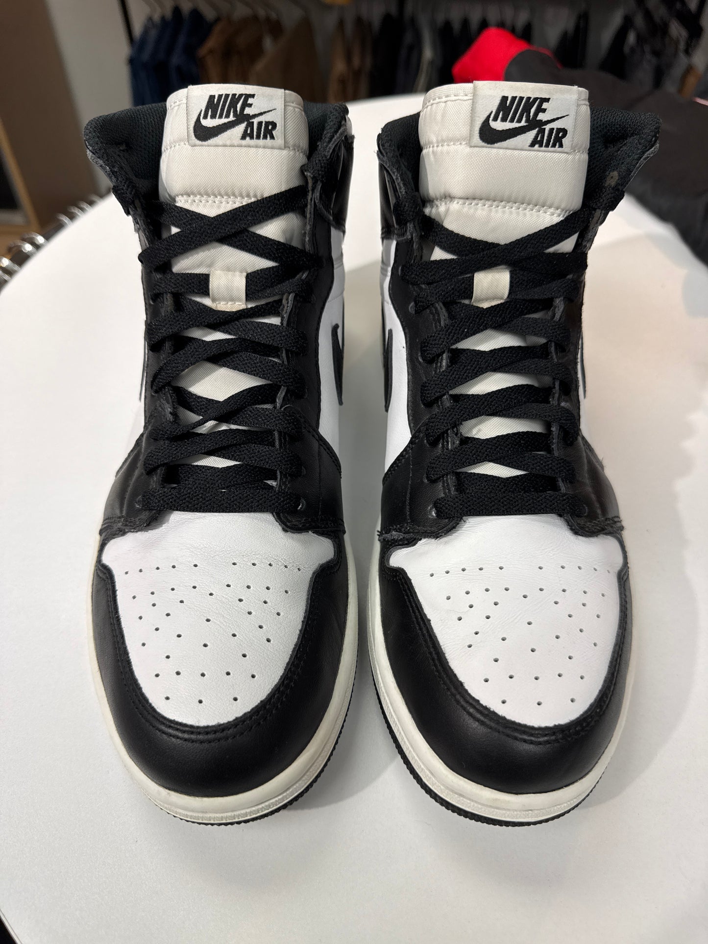 Preowned Jordan 1 Black/White (2014)