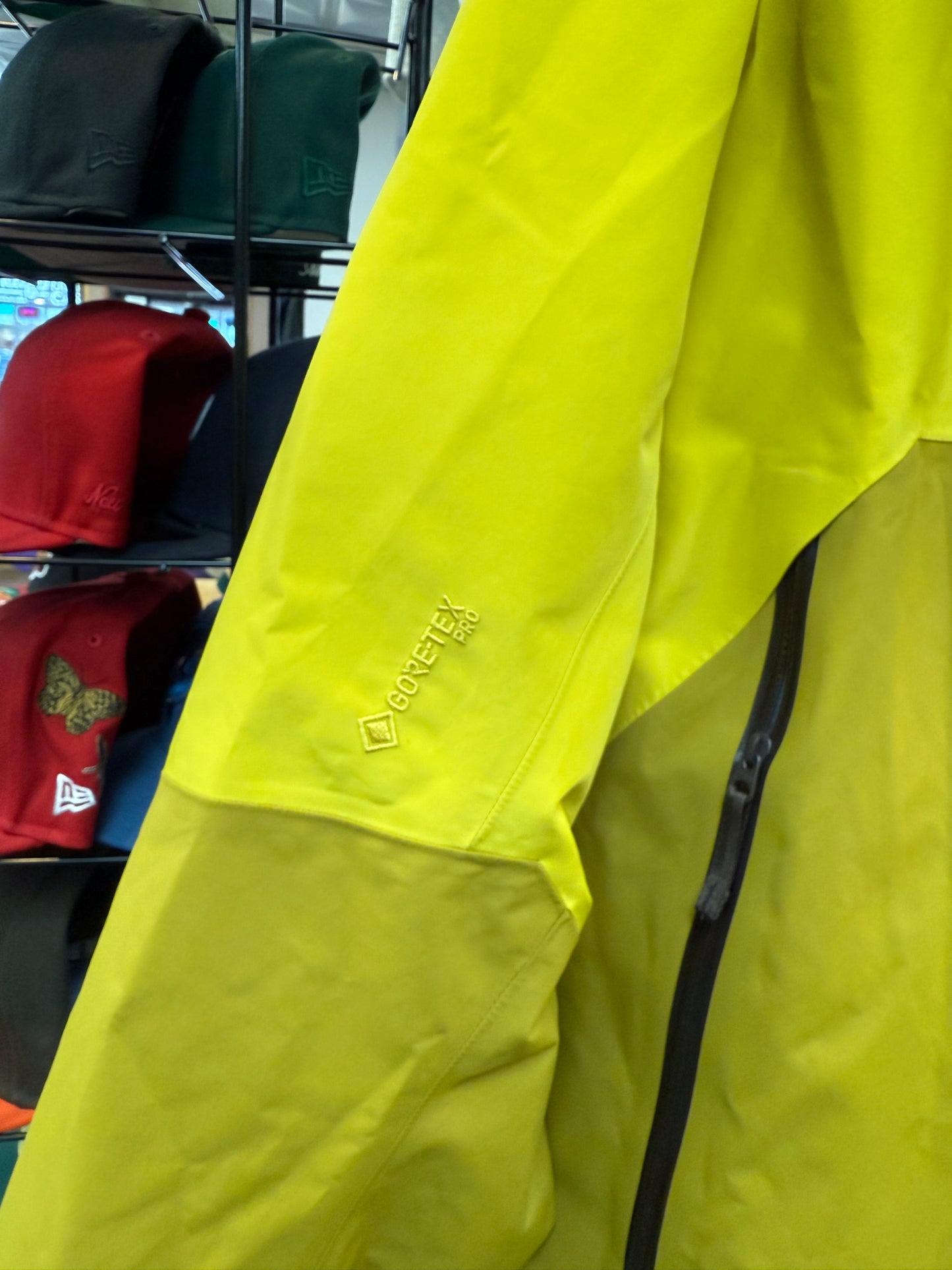 Arc’Teryx Oracle Rush Jacket