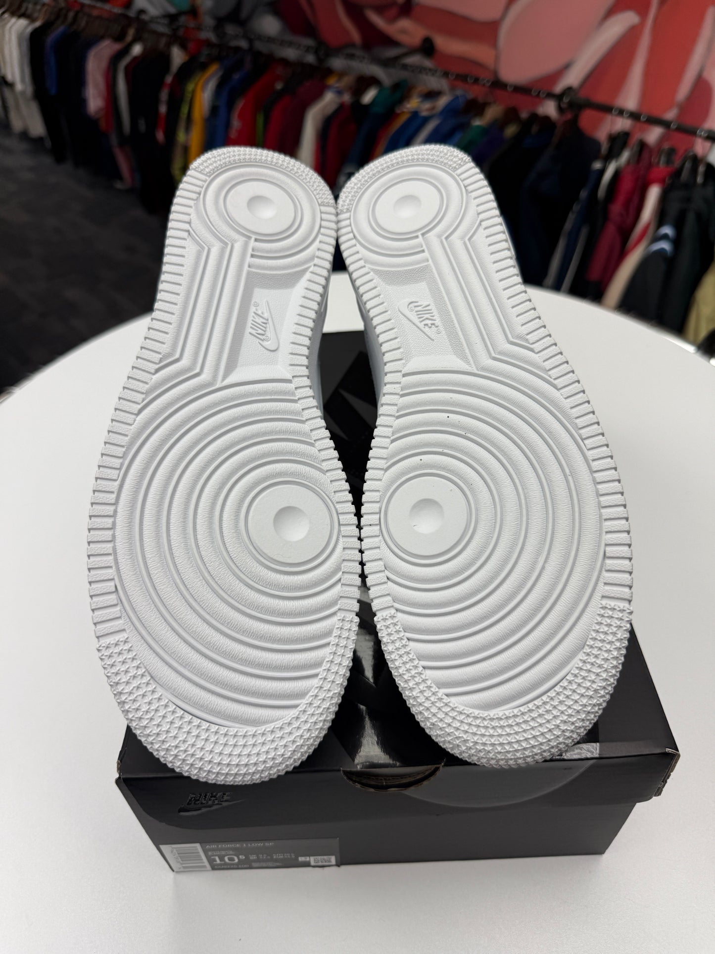 New White Supreme AF1 Low