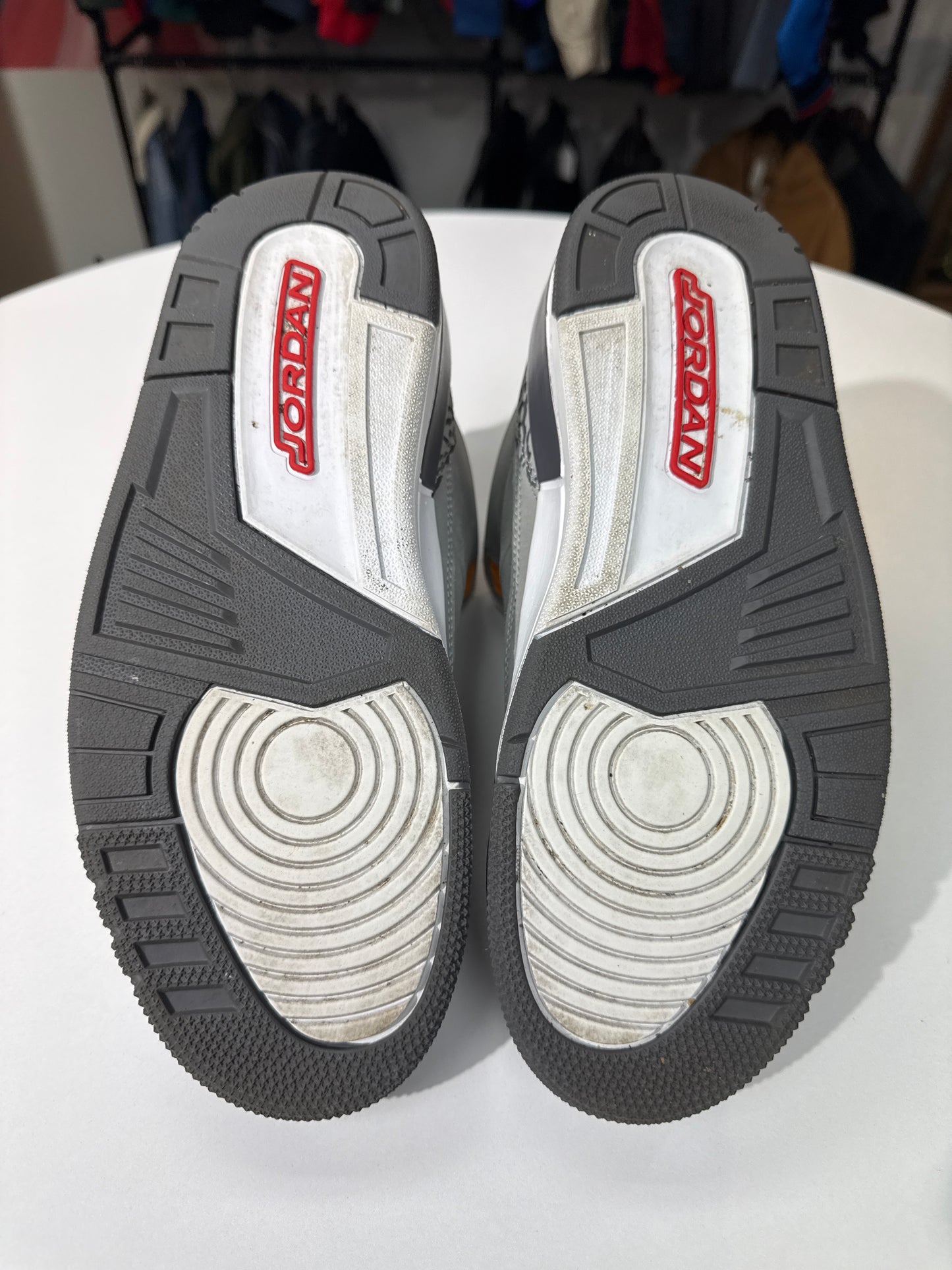 Preowned Jordan 3 Cool Grey