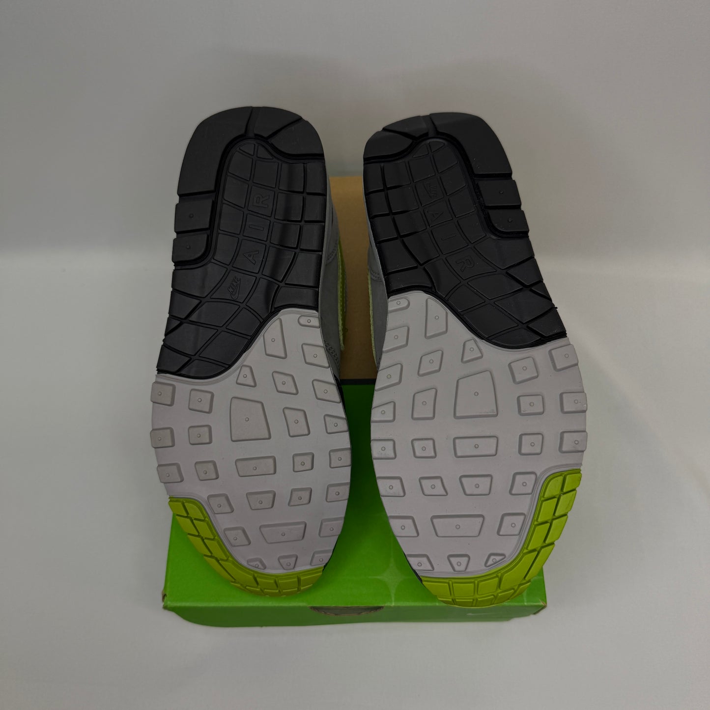 HUF x Nike Air Max 1 Pear Green New