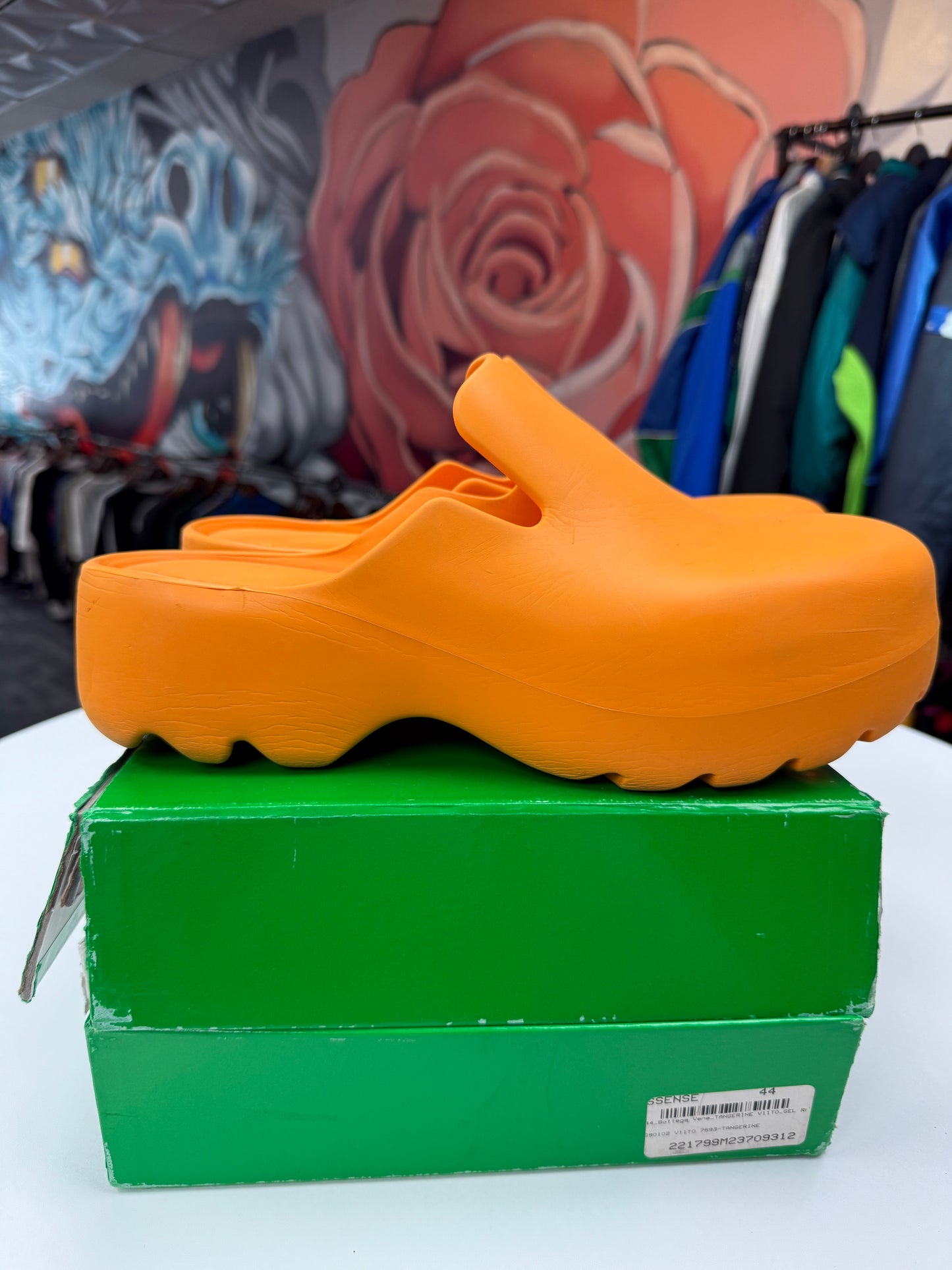 Preowned Bottega Veneta Rubber Slides