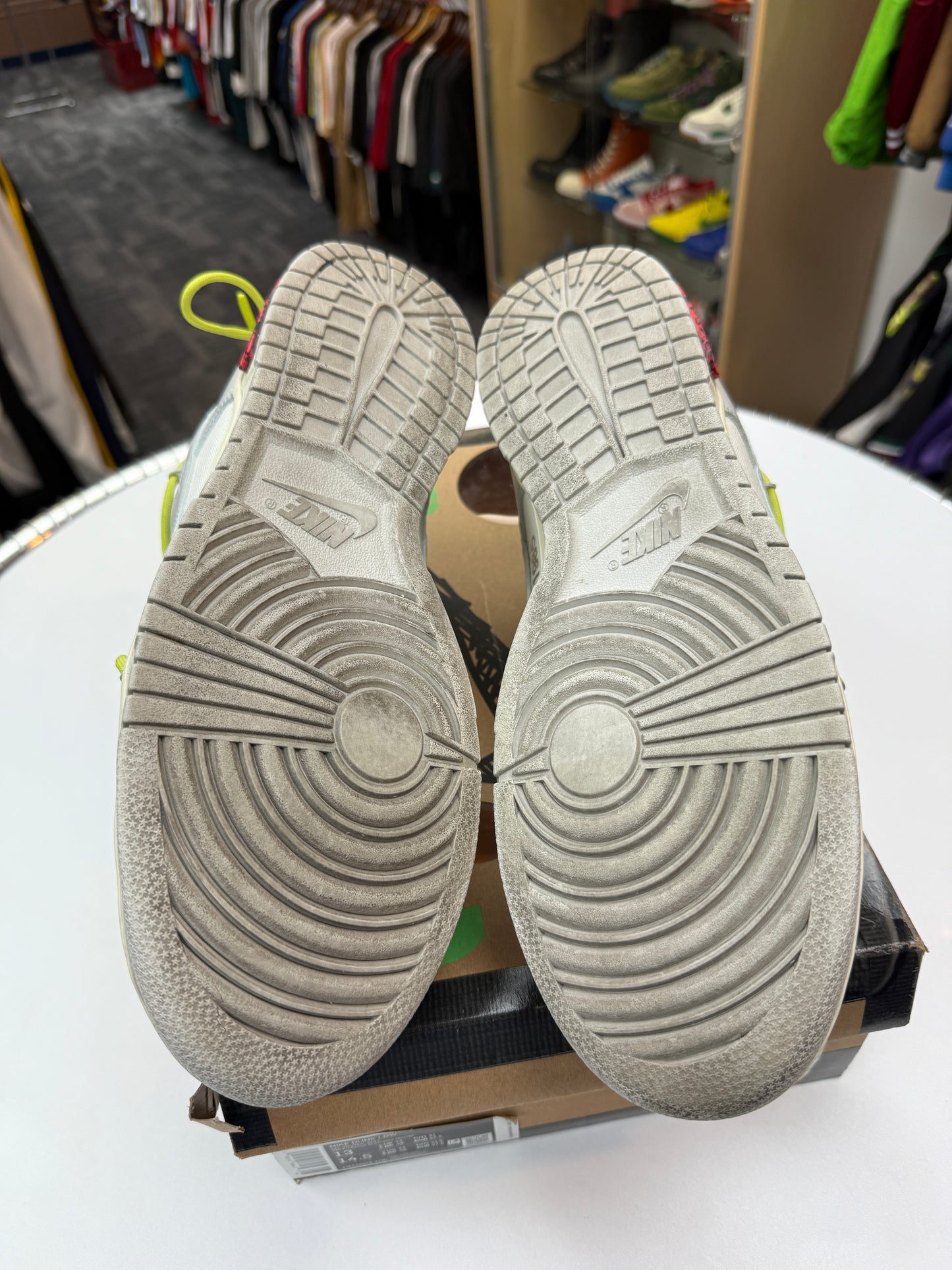 Preowned Off-White Lot 8 Dunk Low