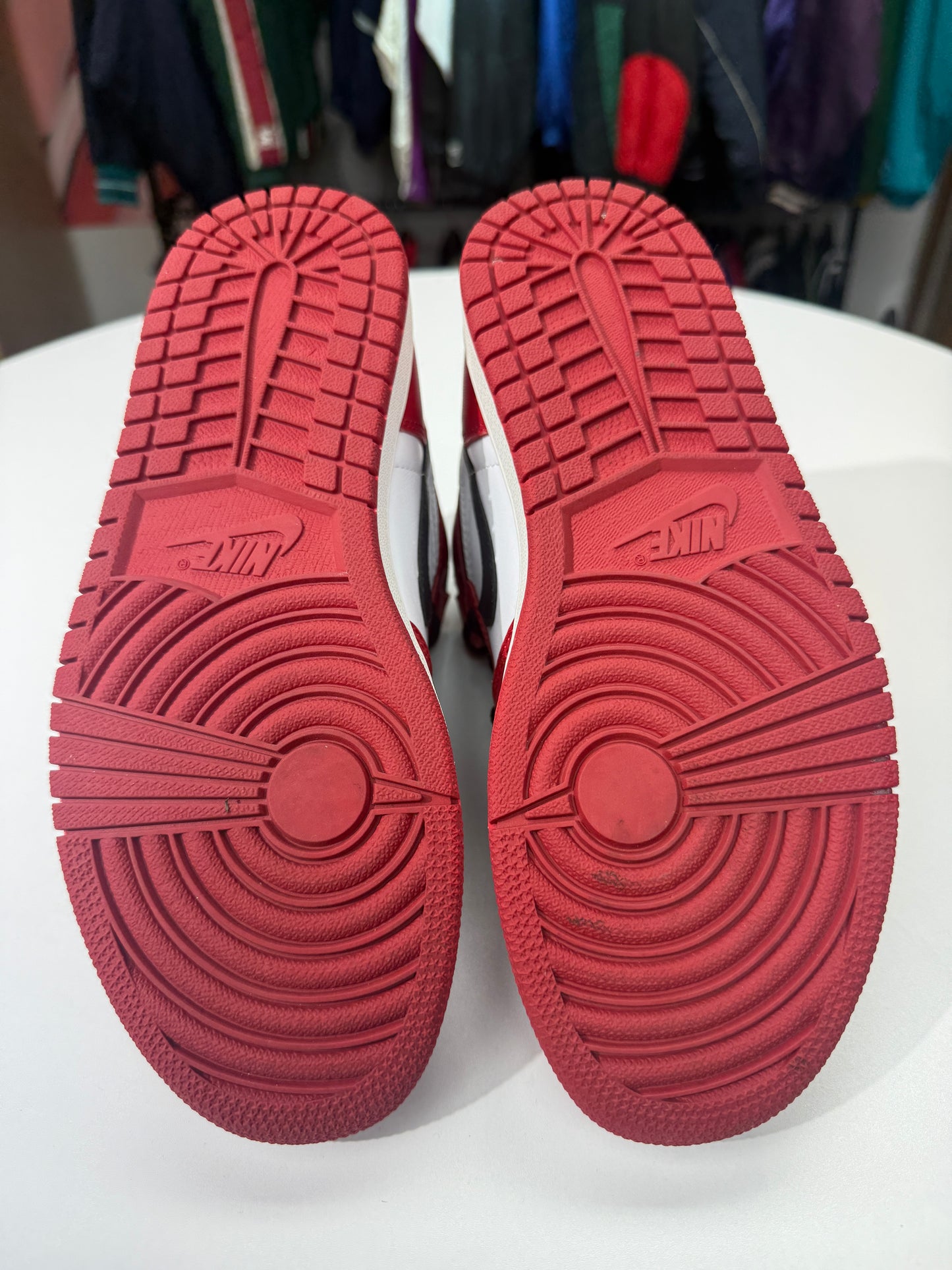 Preowned Chicago Jordan 1 (2015)