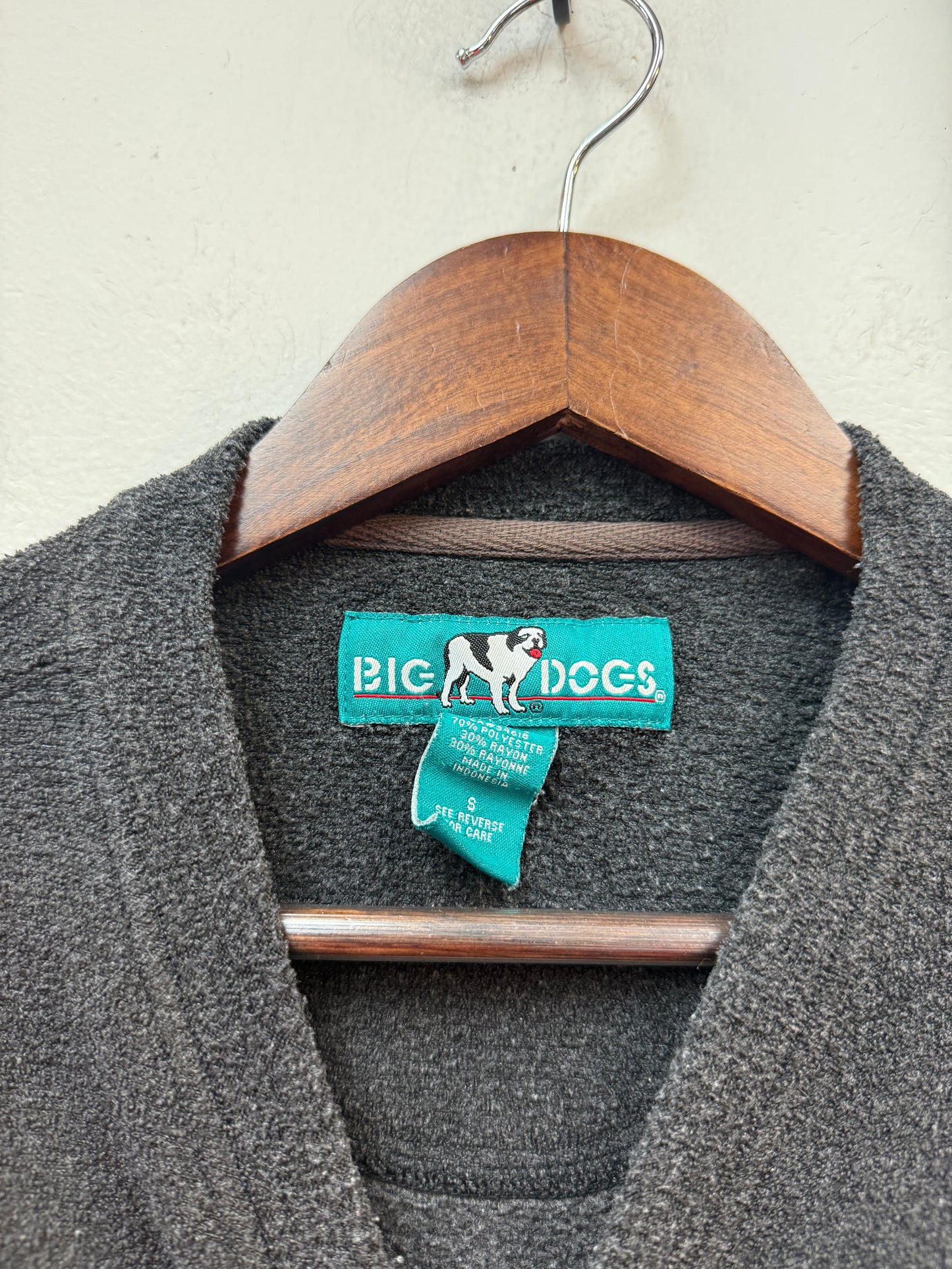 Big Dogs V Neck Crewneck