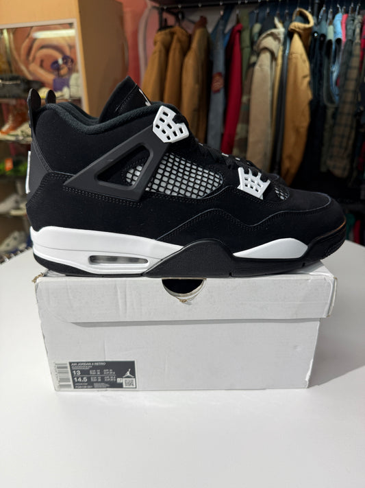 New White Thunder Jordan 4