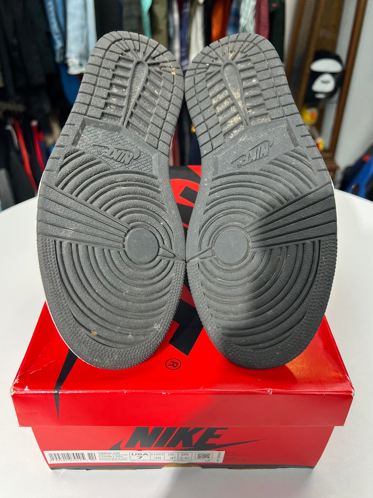 Preowned Jordan 1 Silver Toe