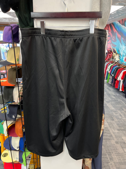 Tmlssfrvr B&W Spinners Shorts