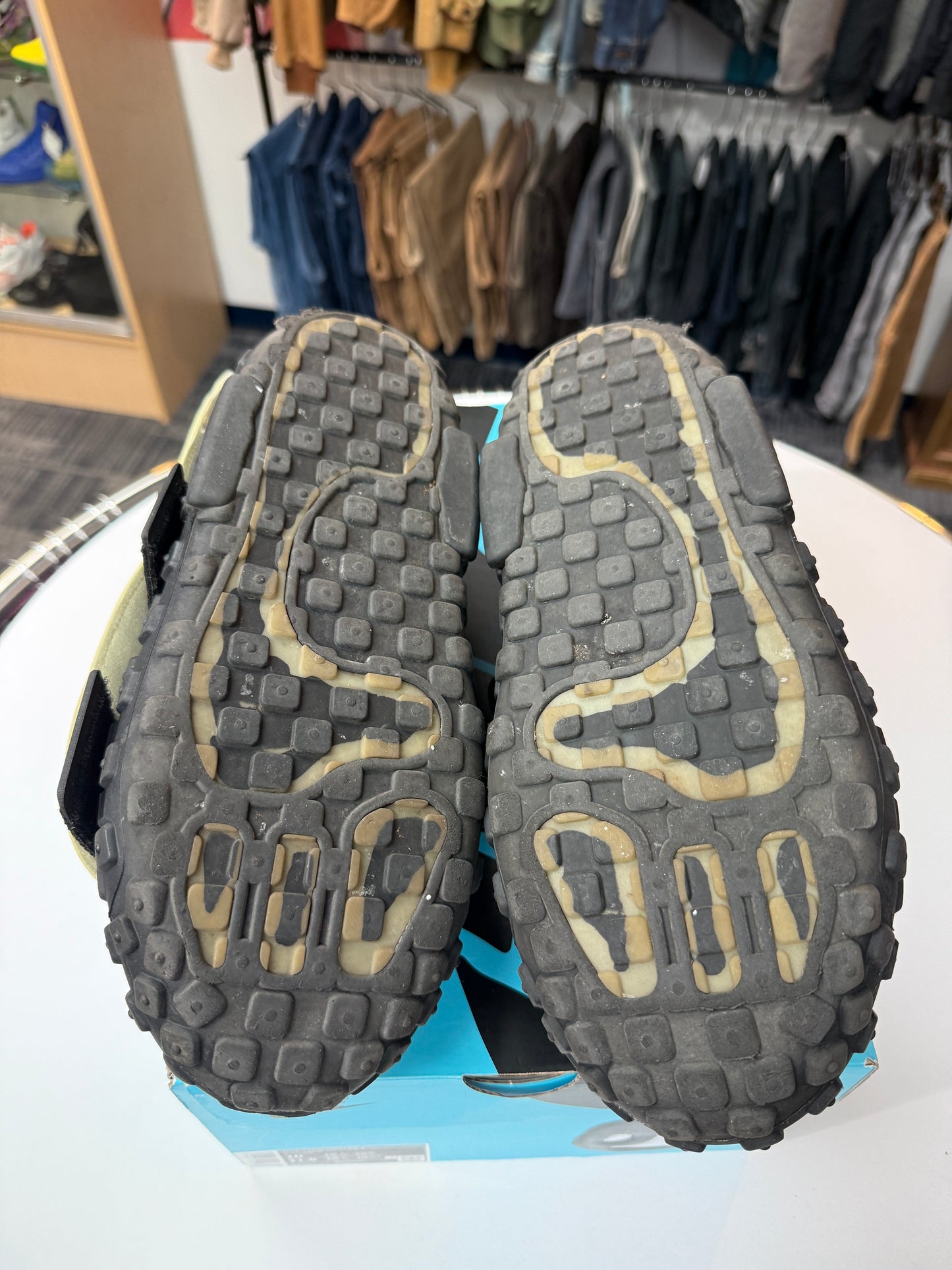 Preowned CPFM Black Alabaster Air Flea 2