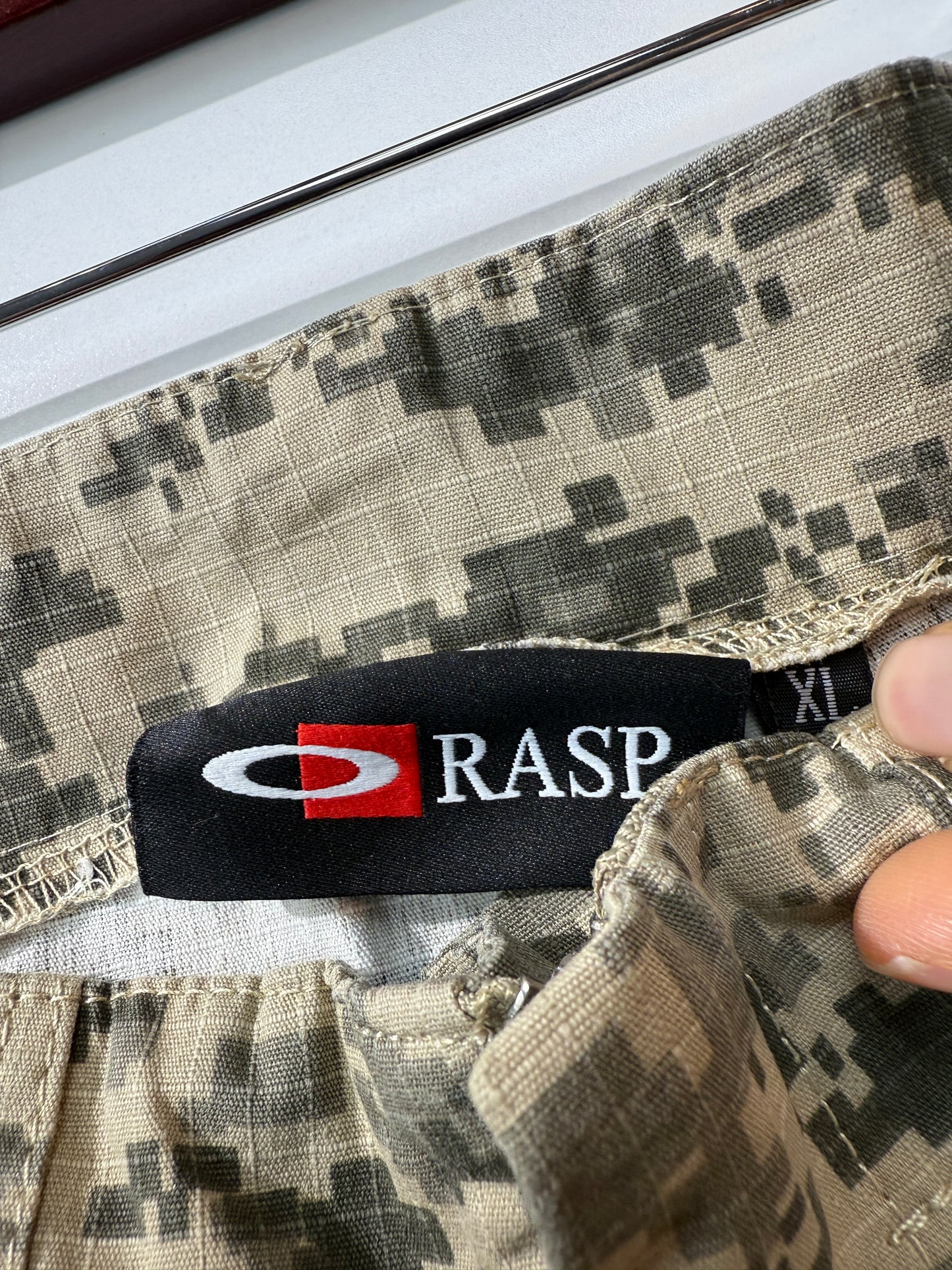 New GV Rasperry Hills Digi Camo Cargo Pants