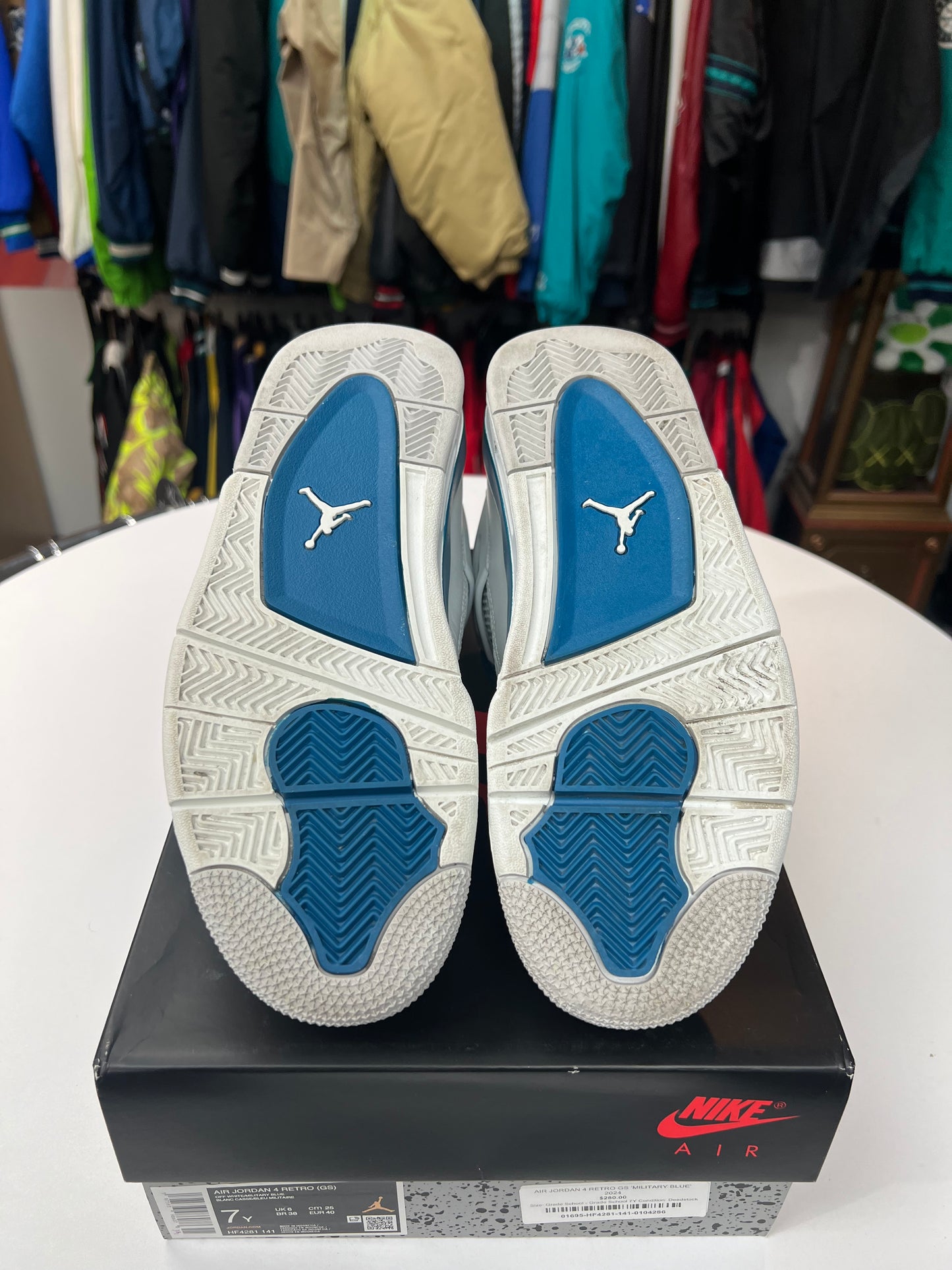 Preowned Jordan 4 Retro Military Blue