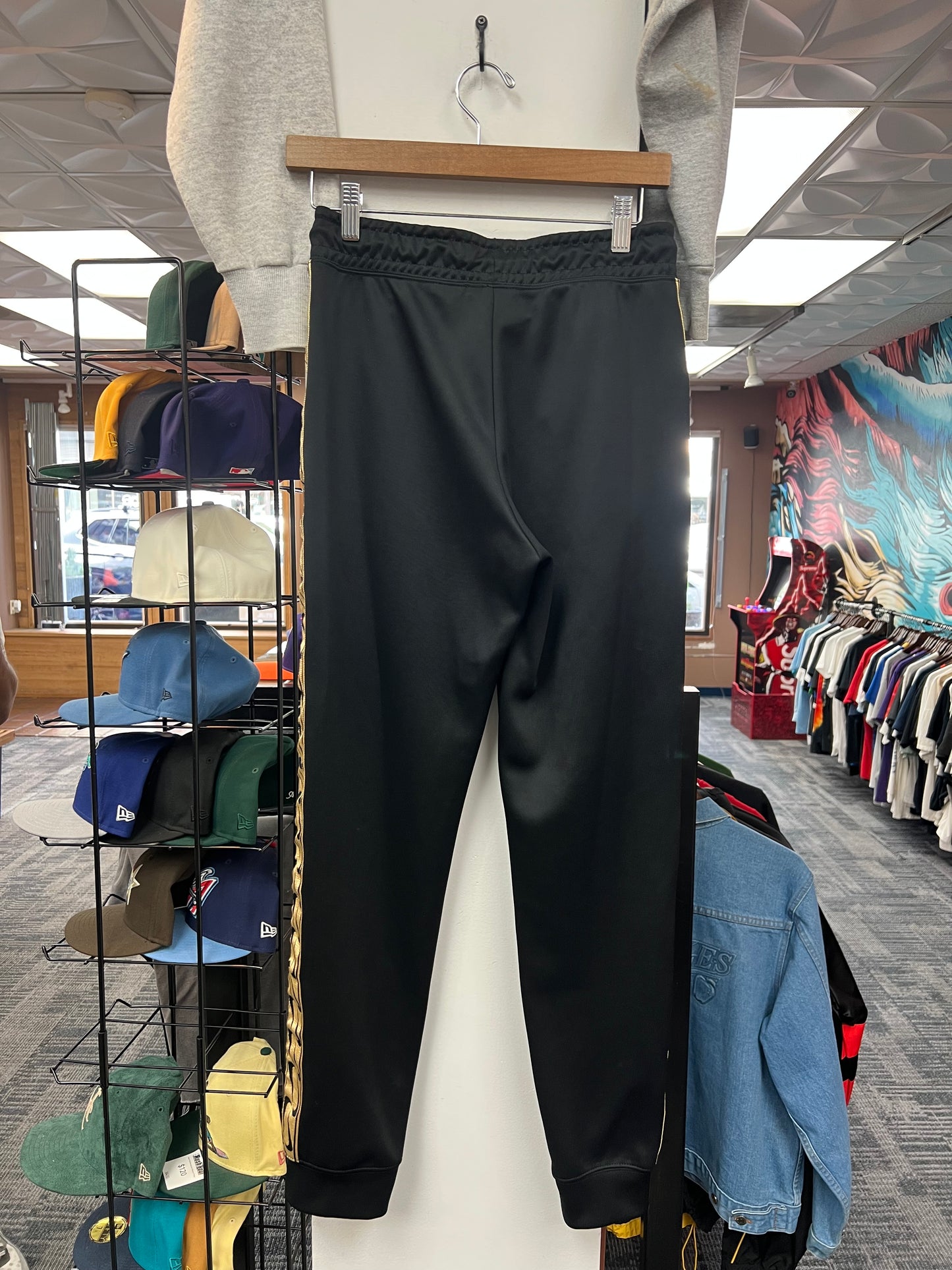 Nike Tape Logo Sweatpants