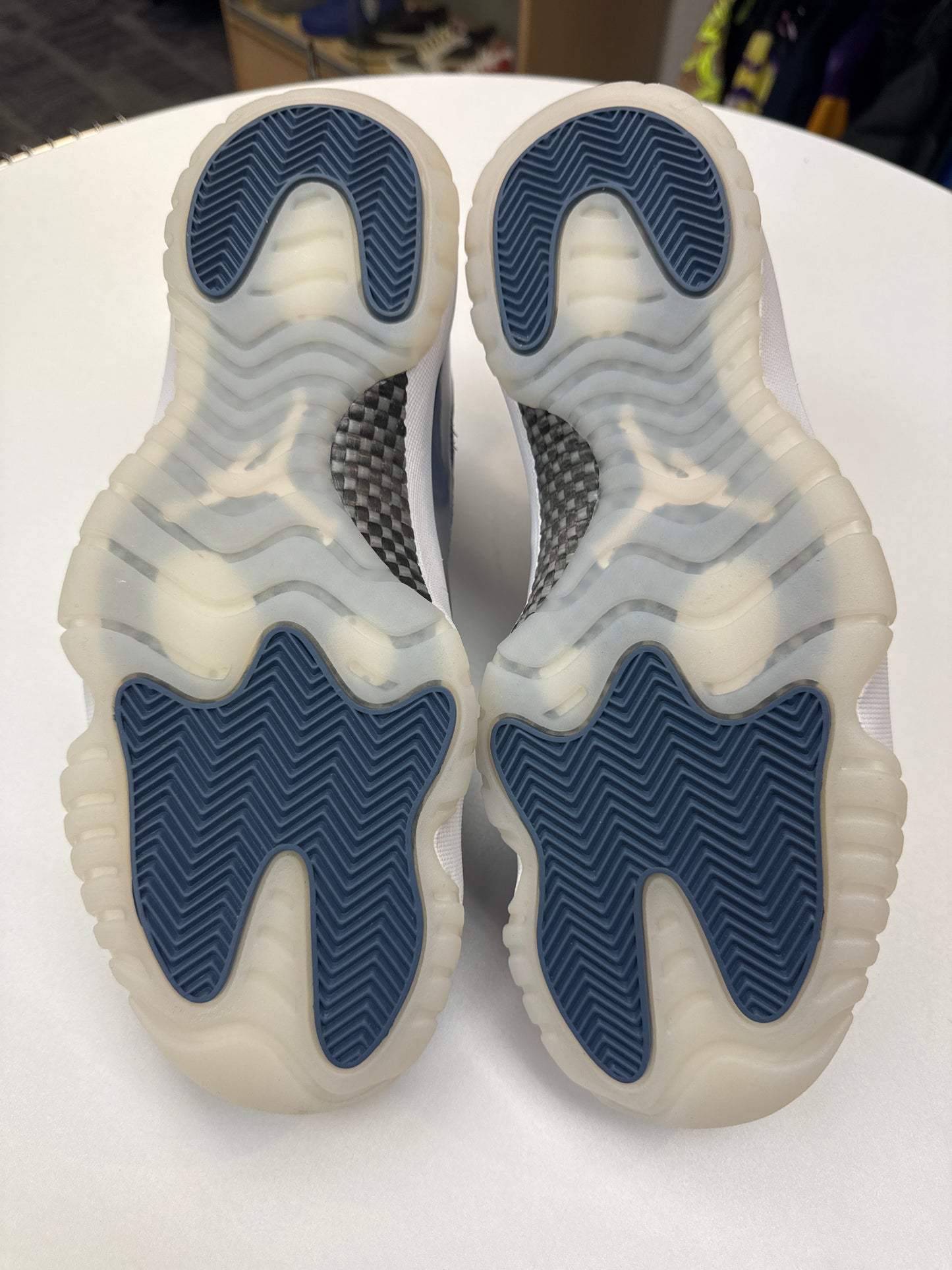 New Jordan 11 Low Diffused Blue