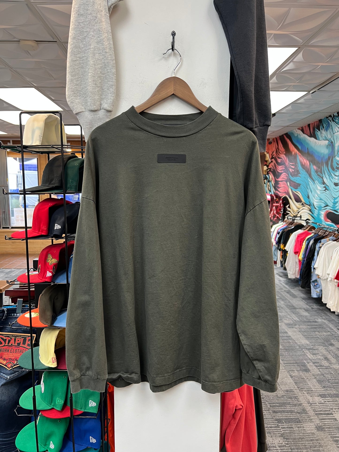 Essentials Ink L/S Tee