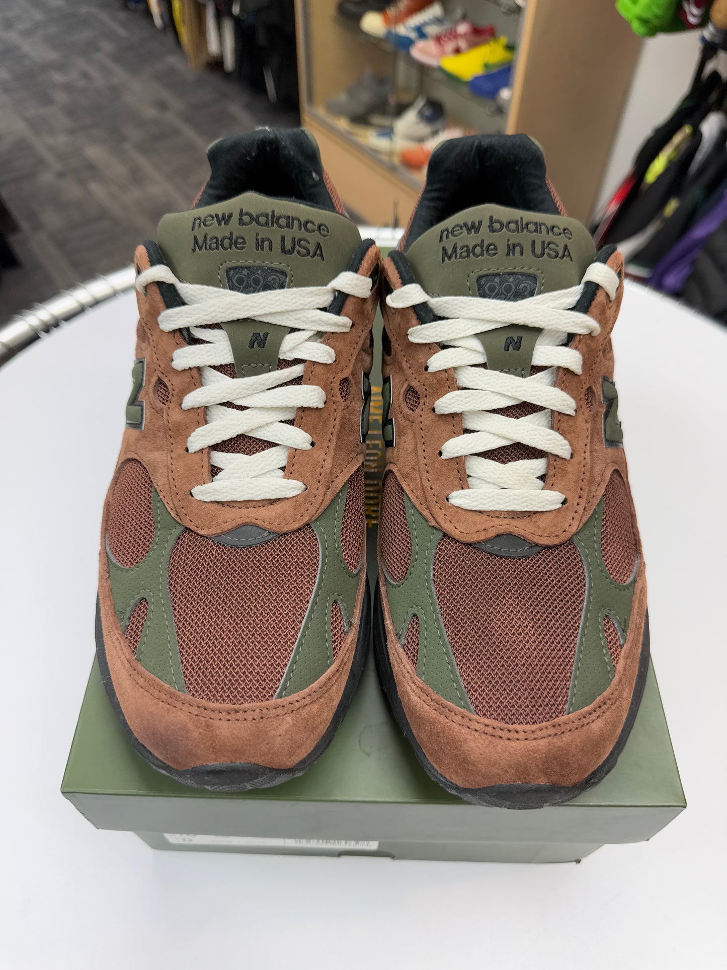 Preowned Aime Leon Dore NB 993 Beef & Broc