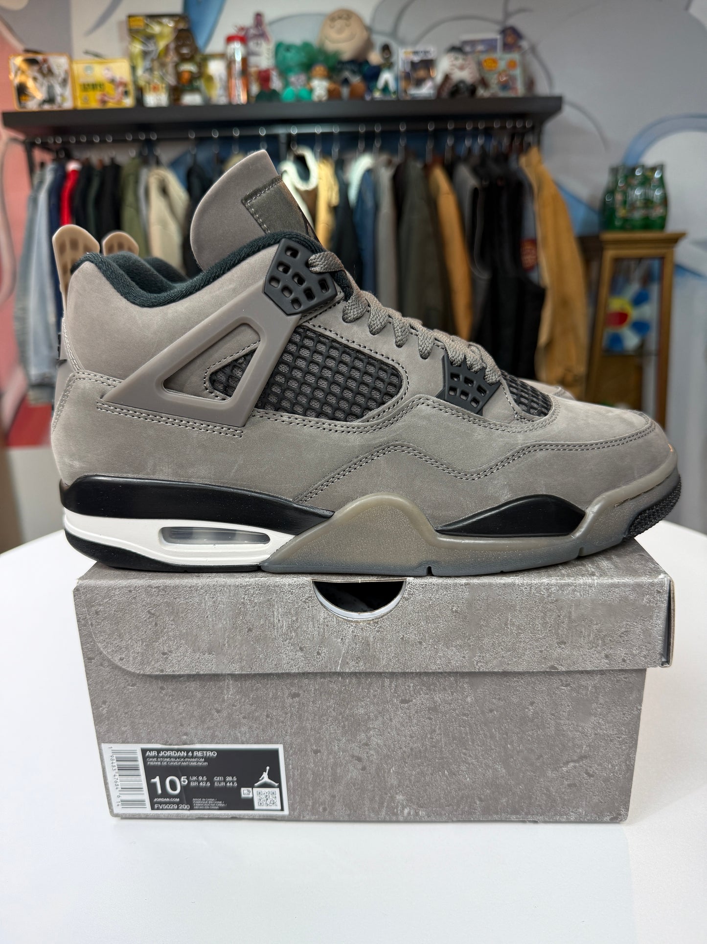 New Cave Stone Jordan 4