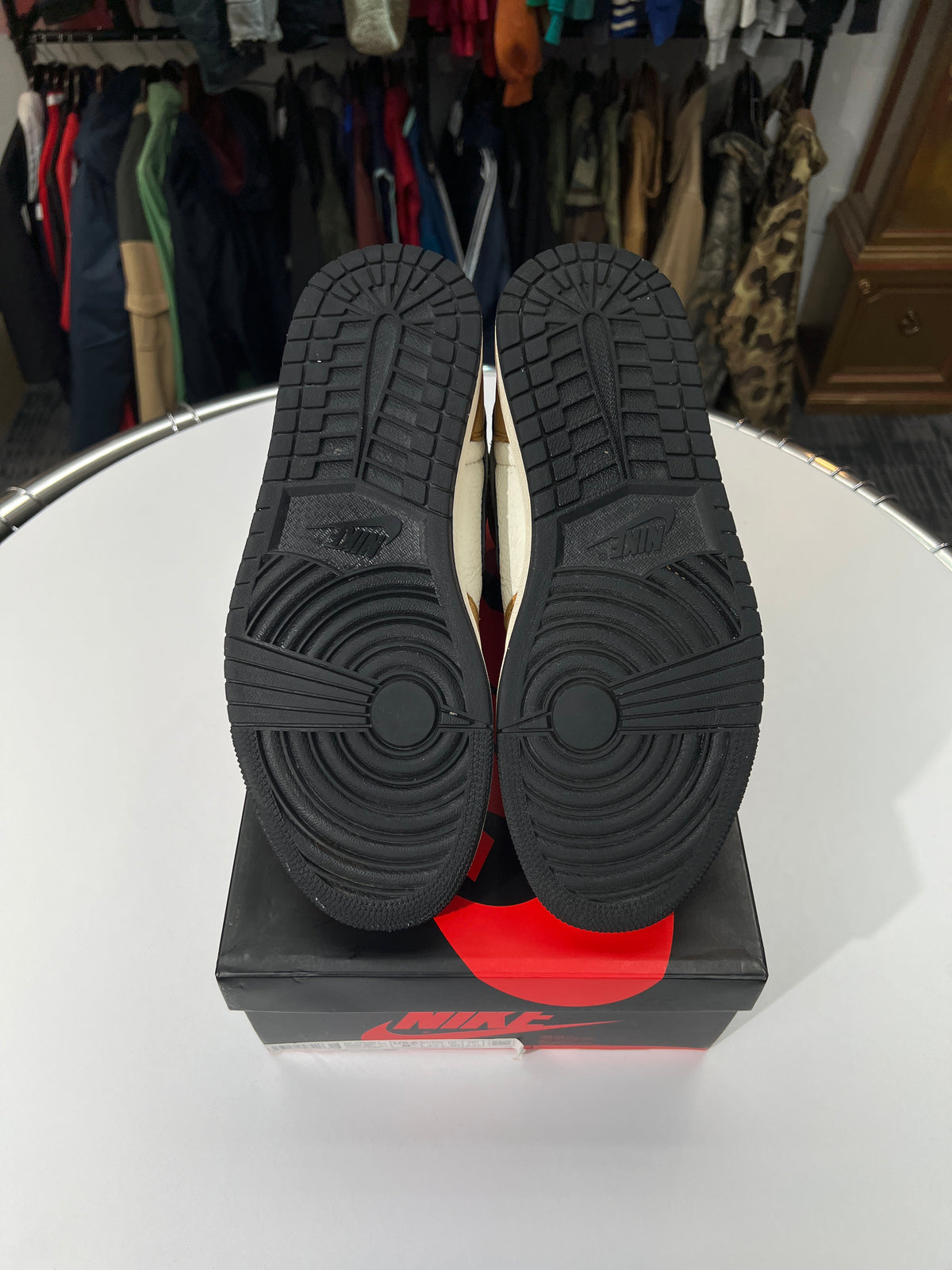 Preowned Jordan 1 Retro High OG Rookie of the Year