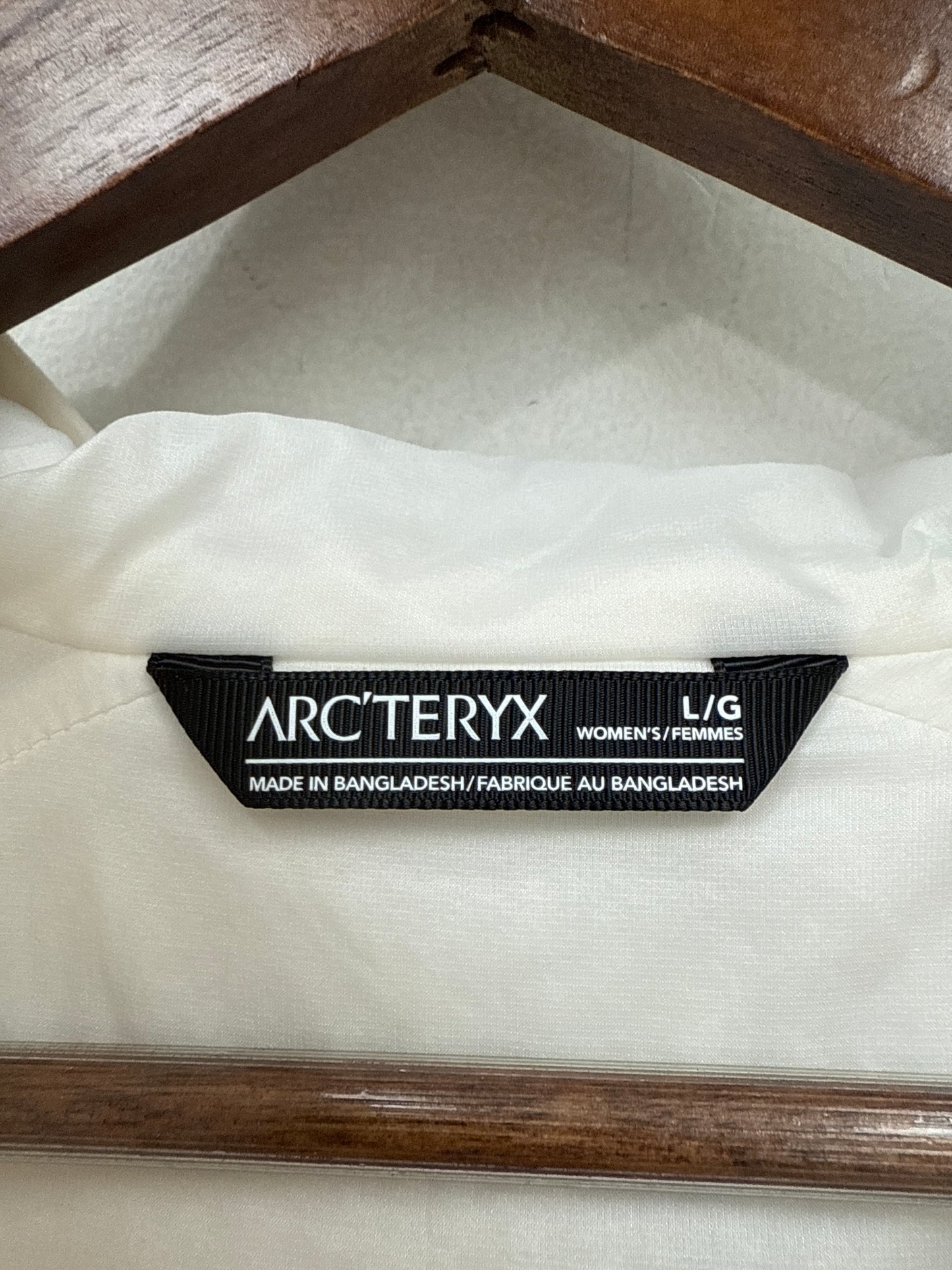 Arc’Teryx Atom Hoody White
