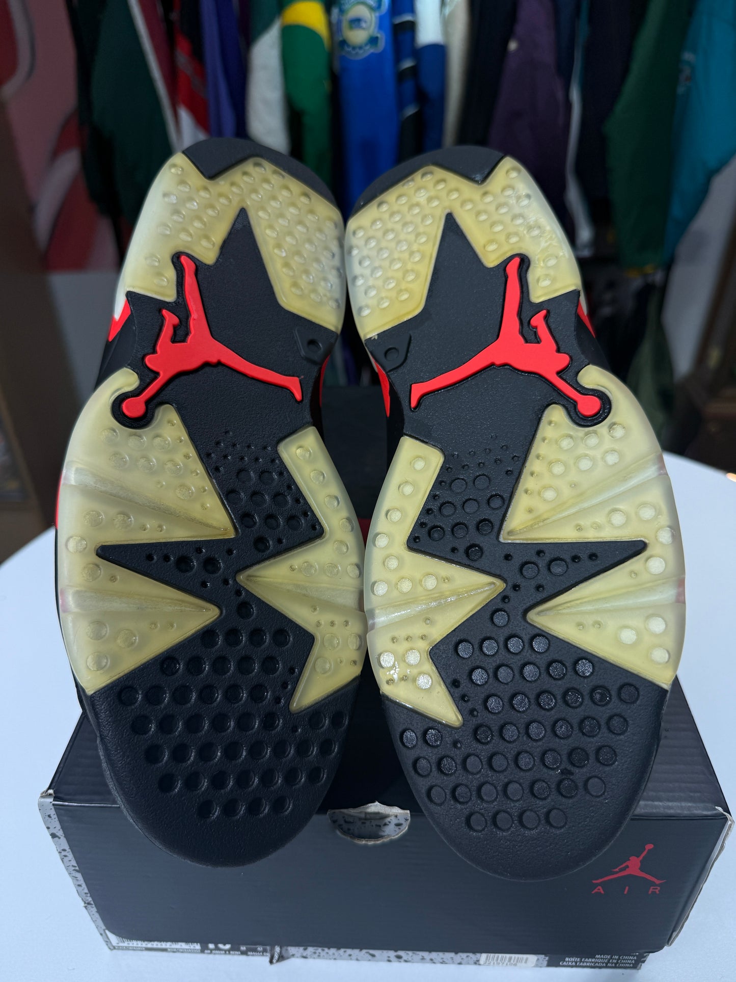 Preowned Infrared Jordan 6 (2019)