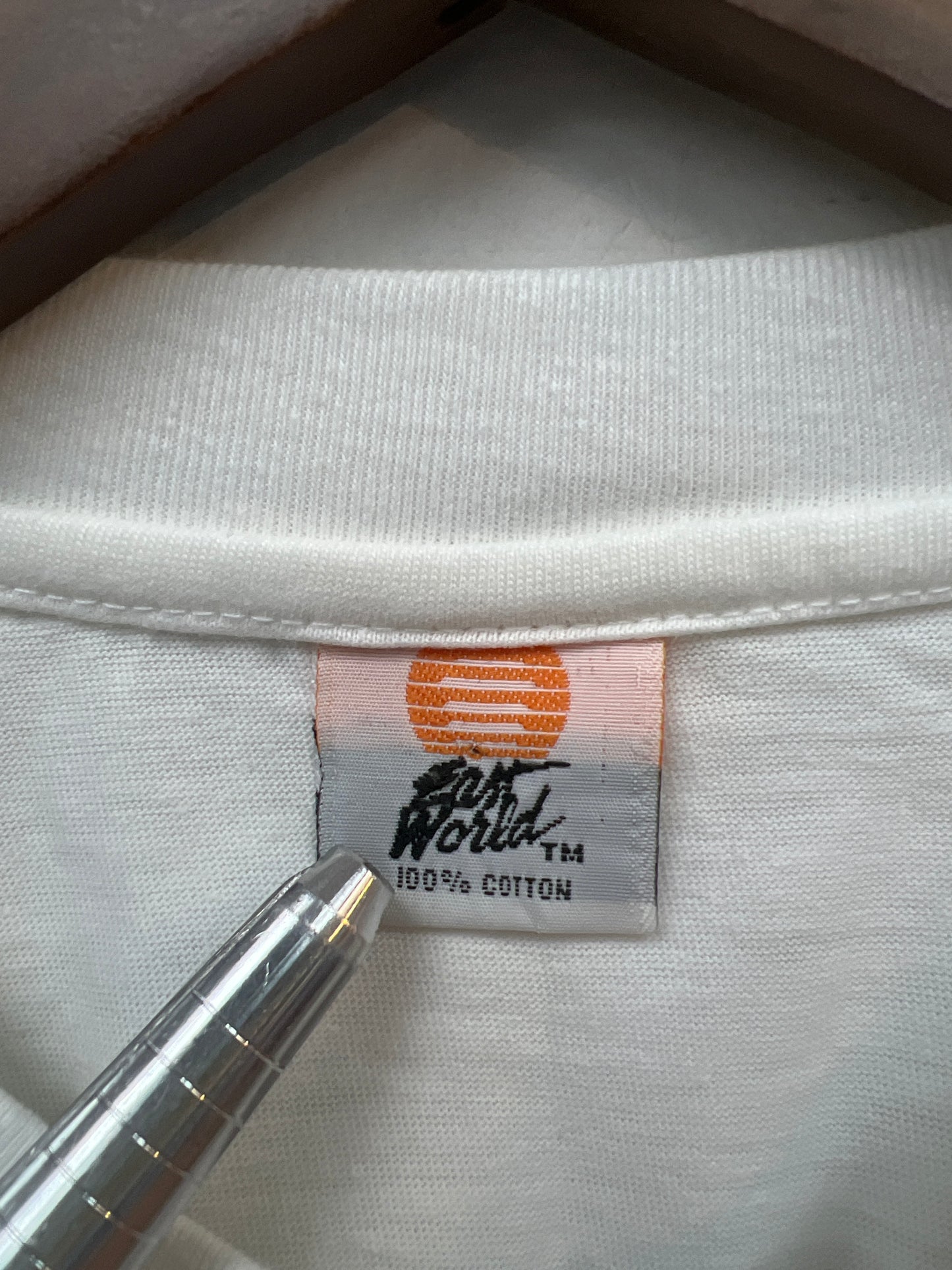 Vintage “Athletes World” Graphic Tee
