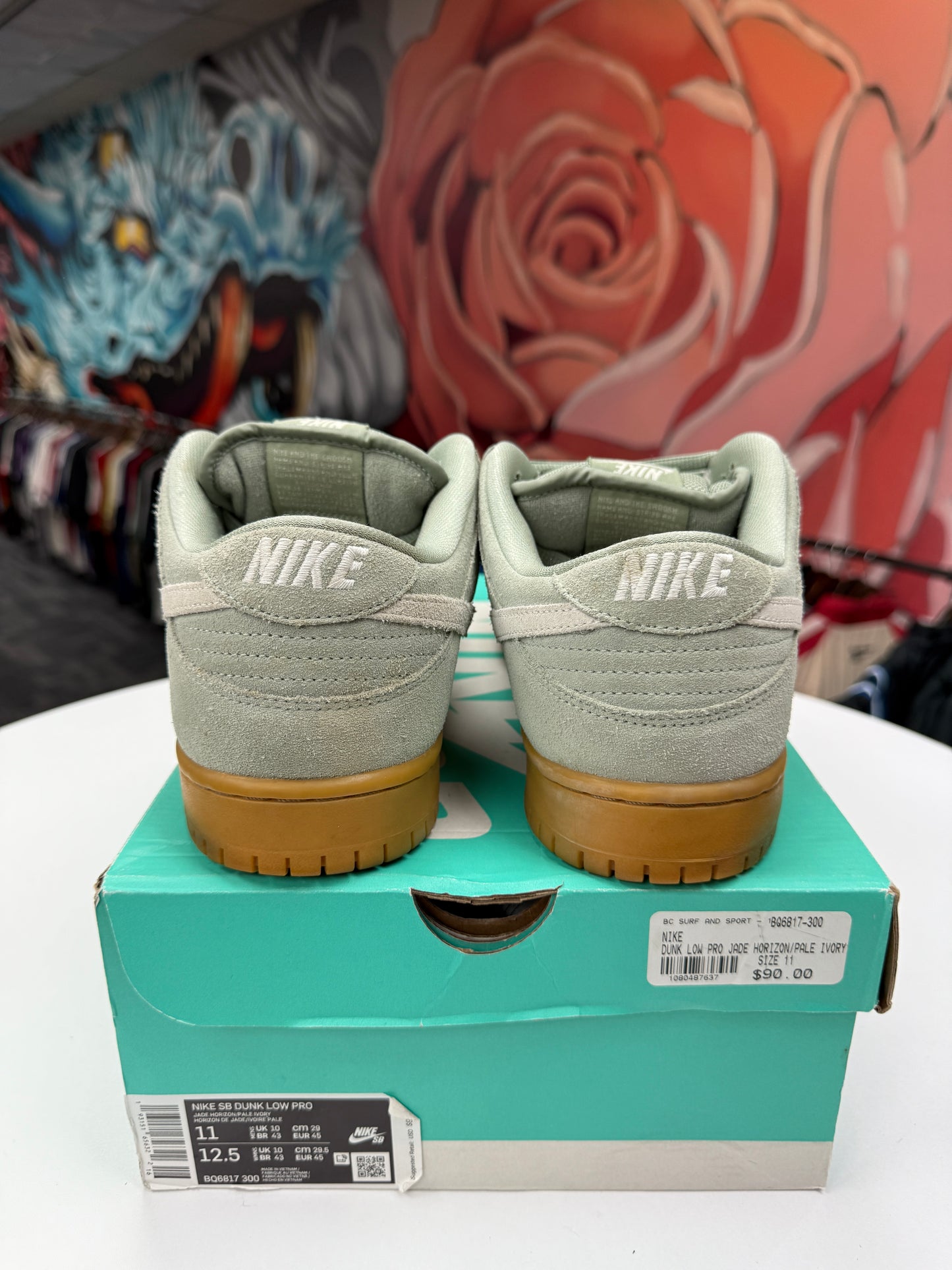 Preowned Nike SB Dunk Low Island Green Gum