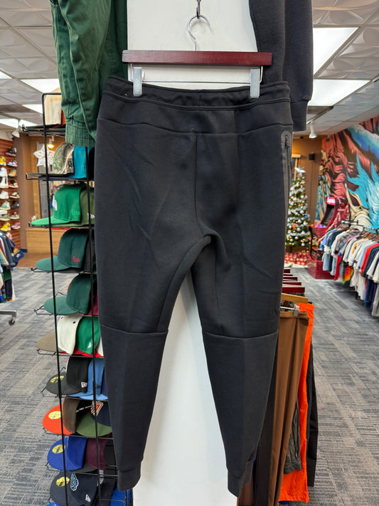 New Nike Tech Fleece Sweats