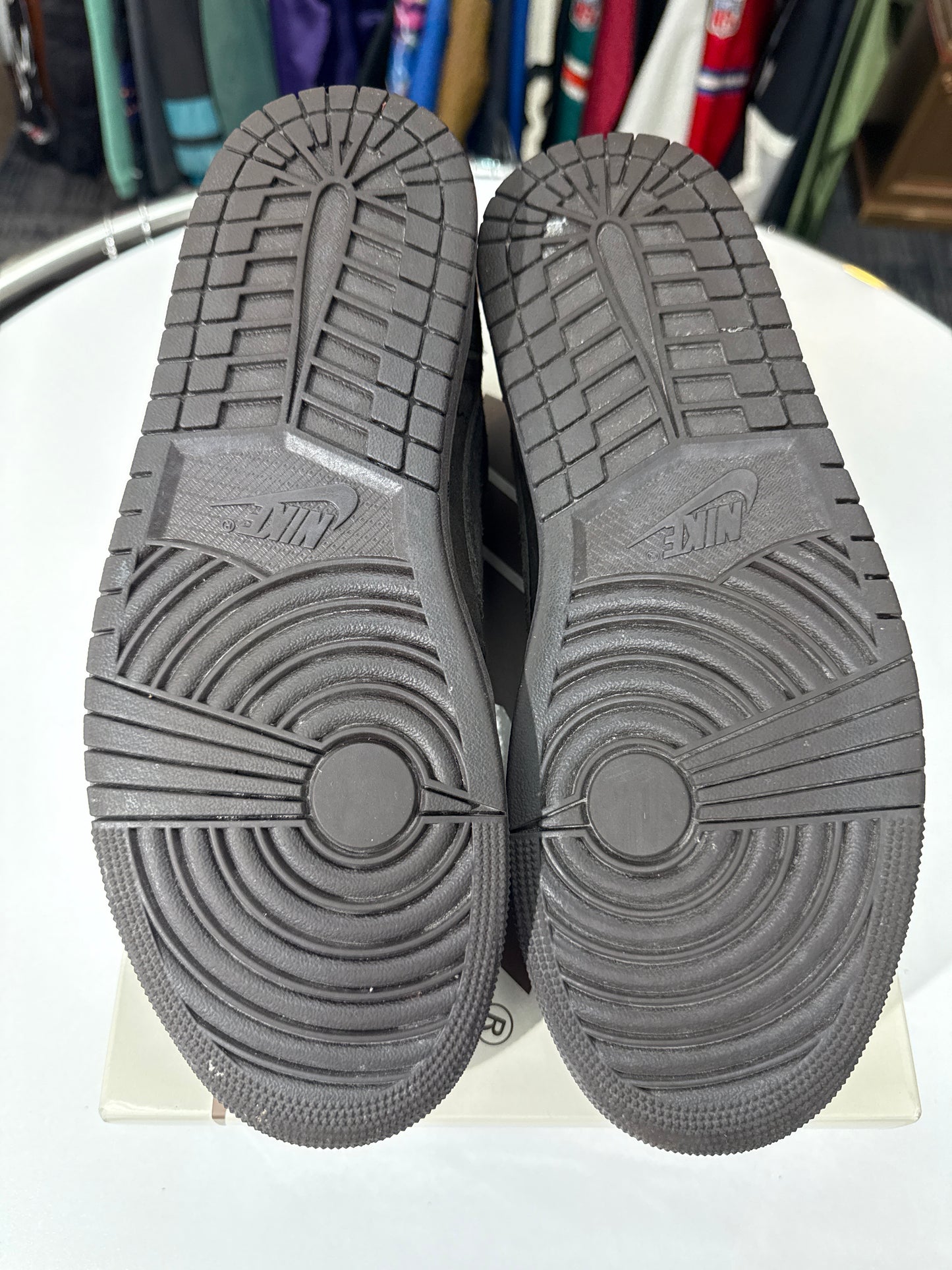 Preowned Travis Scott Jordan 1 Low Velvet Brown