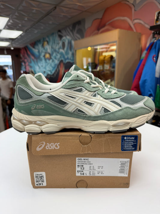Preowned Ivy Asics Gel-Nyc