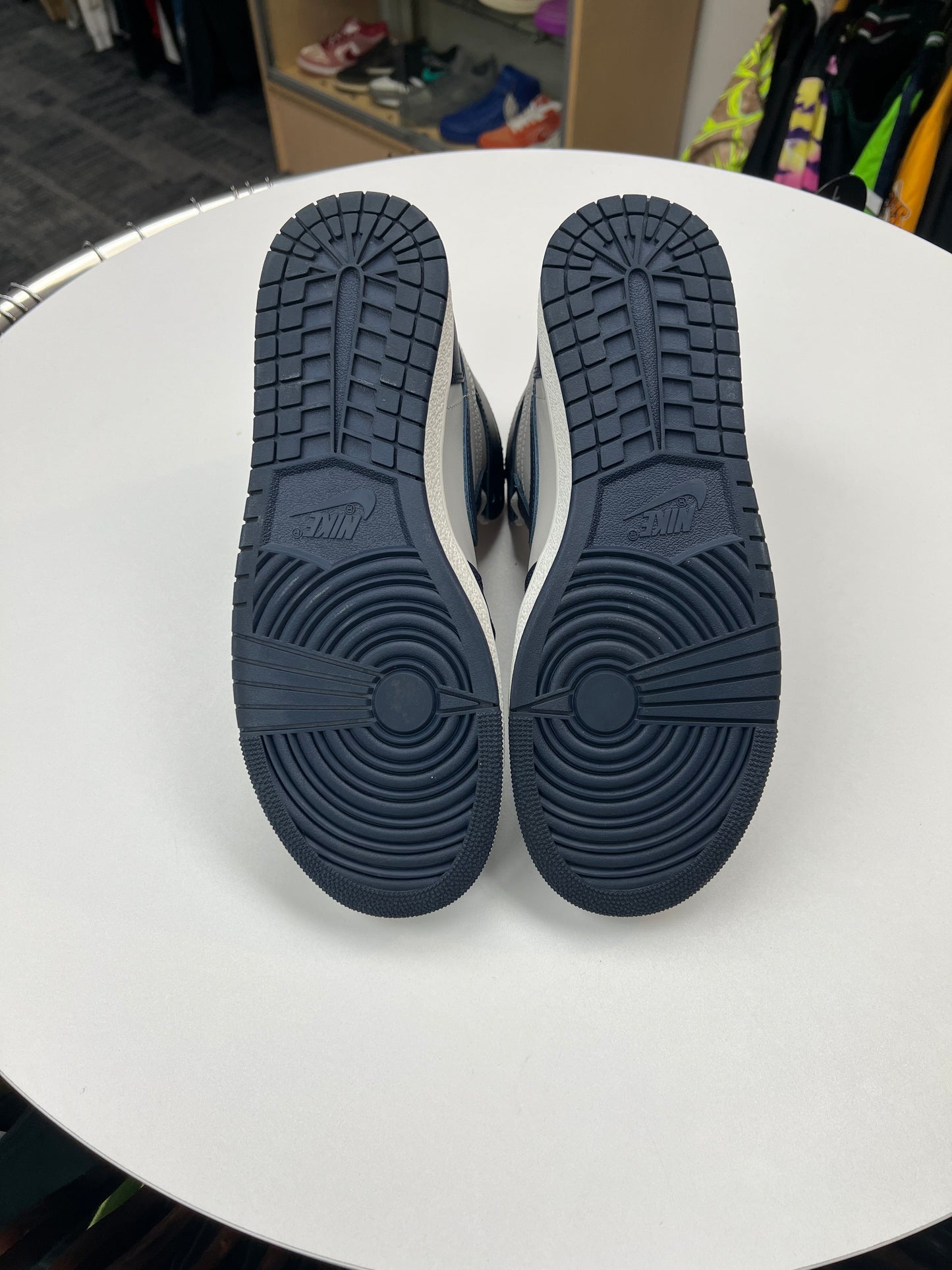Preowned 85 Georgetown Jordan 1s