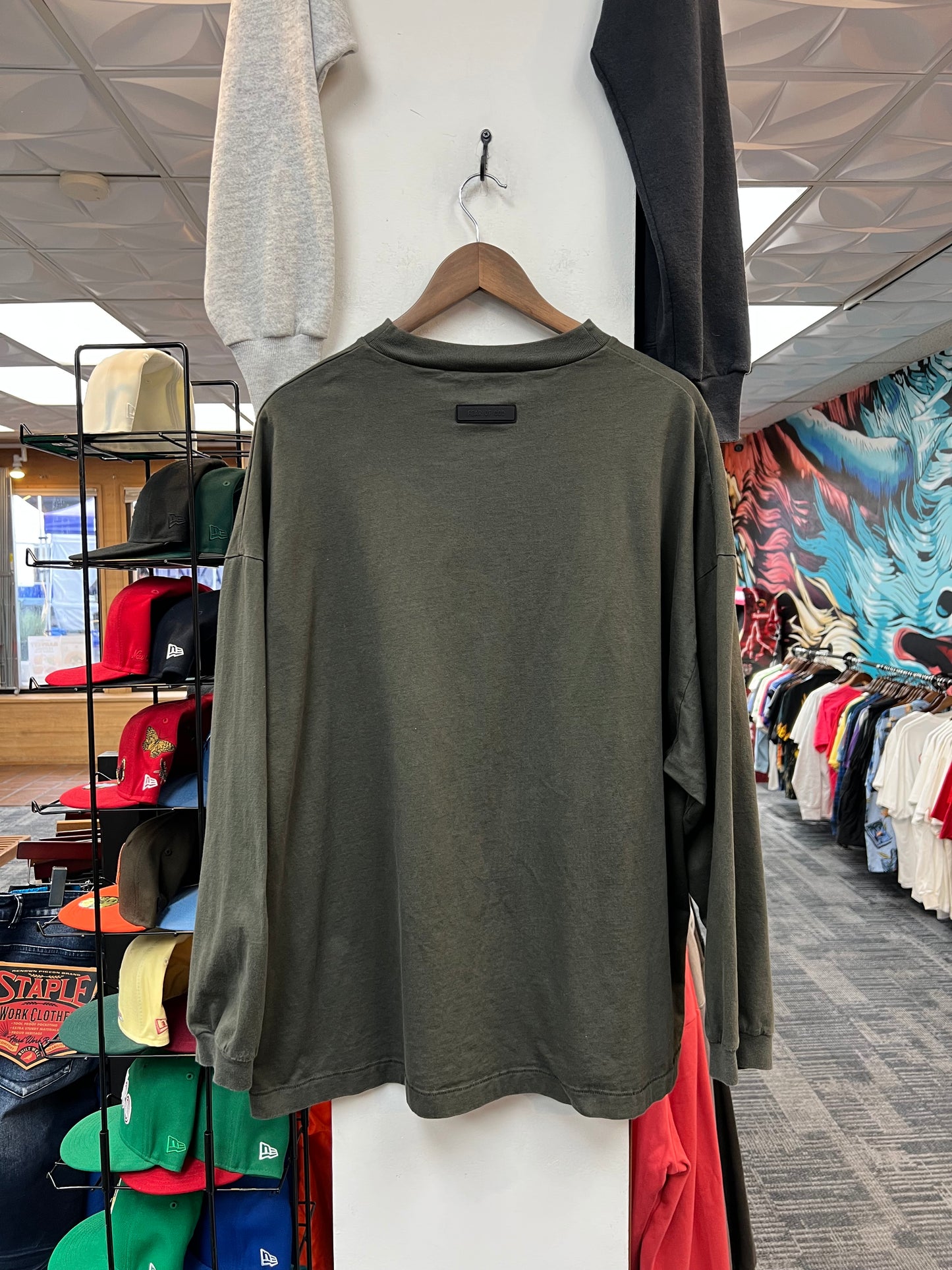 Essentials Ink L/S Tee