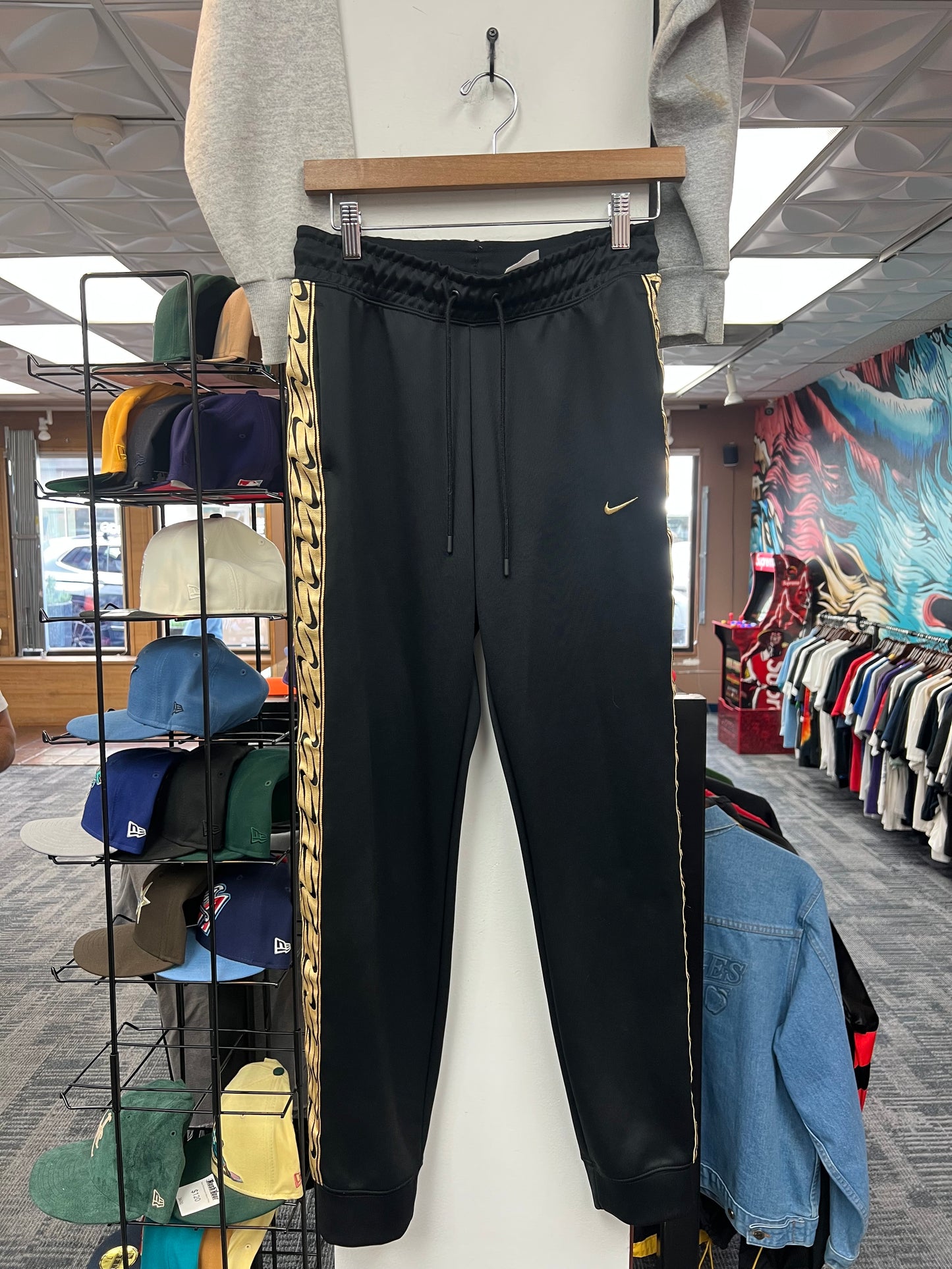 Nike Tape Logo Sweatpants