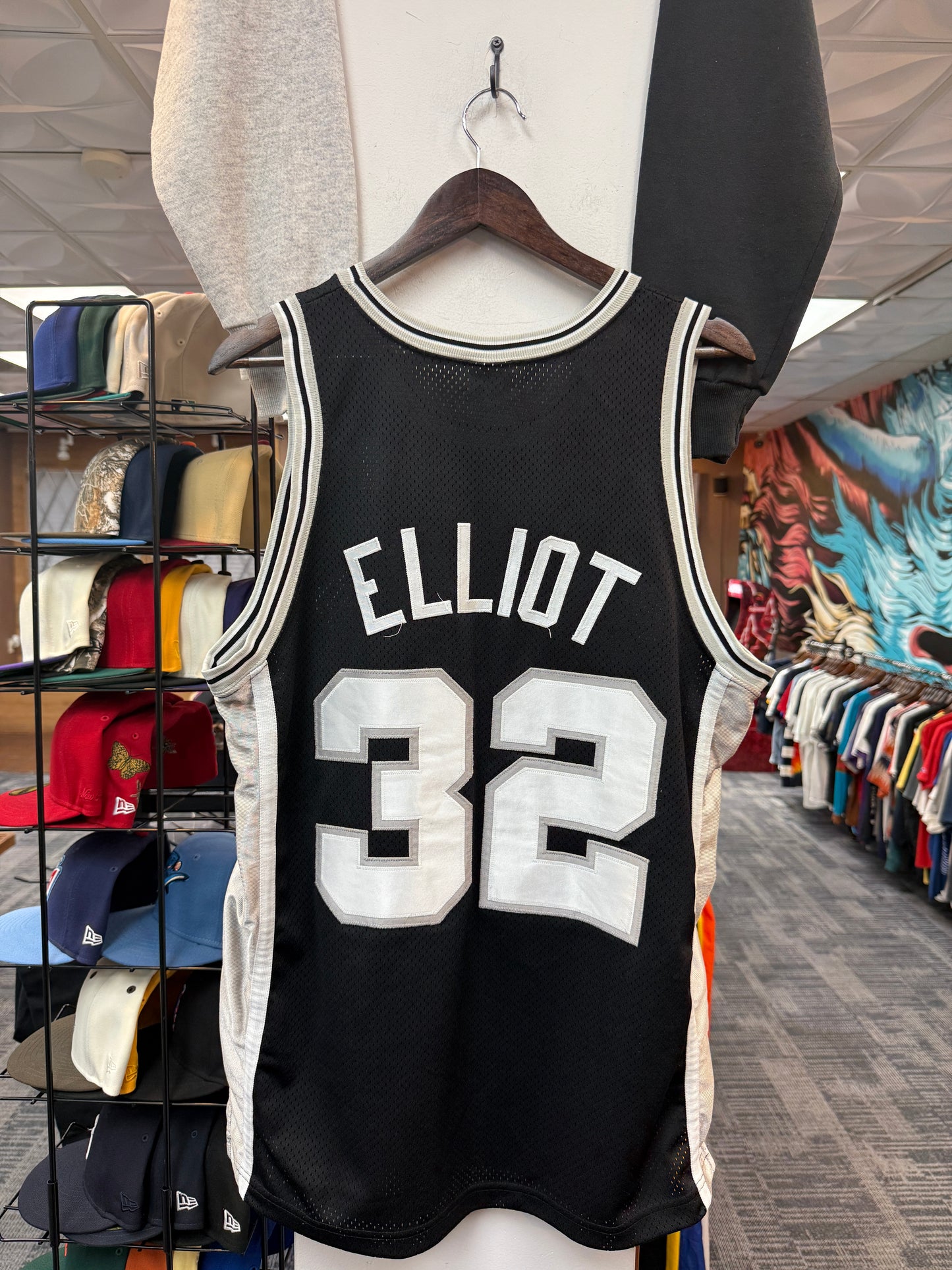 Vintage Nike Sean Elliot Spurs Jersey