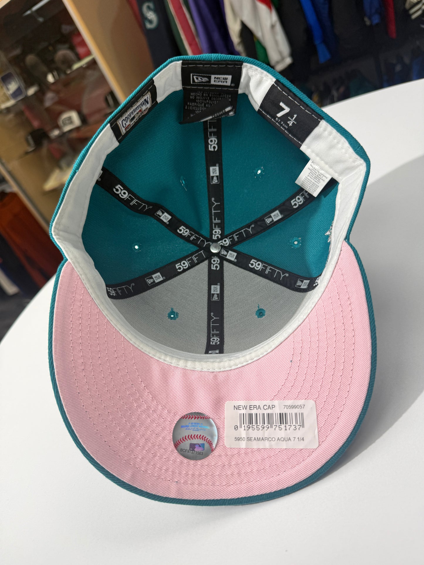 Seattle Mariners Teal/Pink Fitted