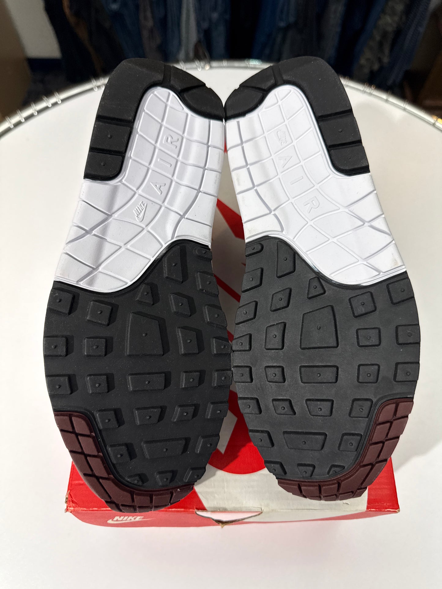 New Nike Air Max 1 Mystic Dates