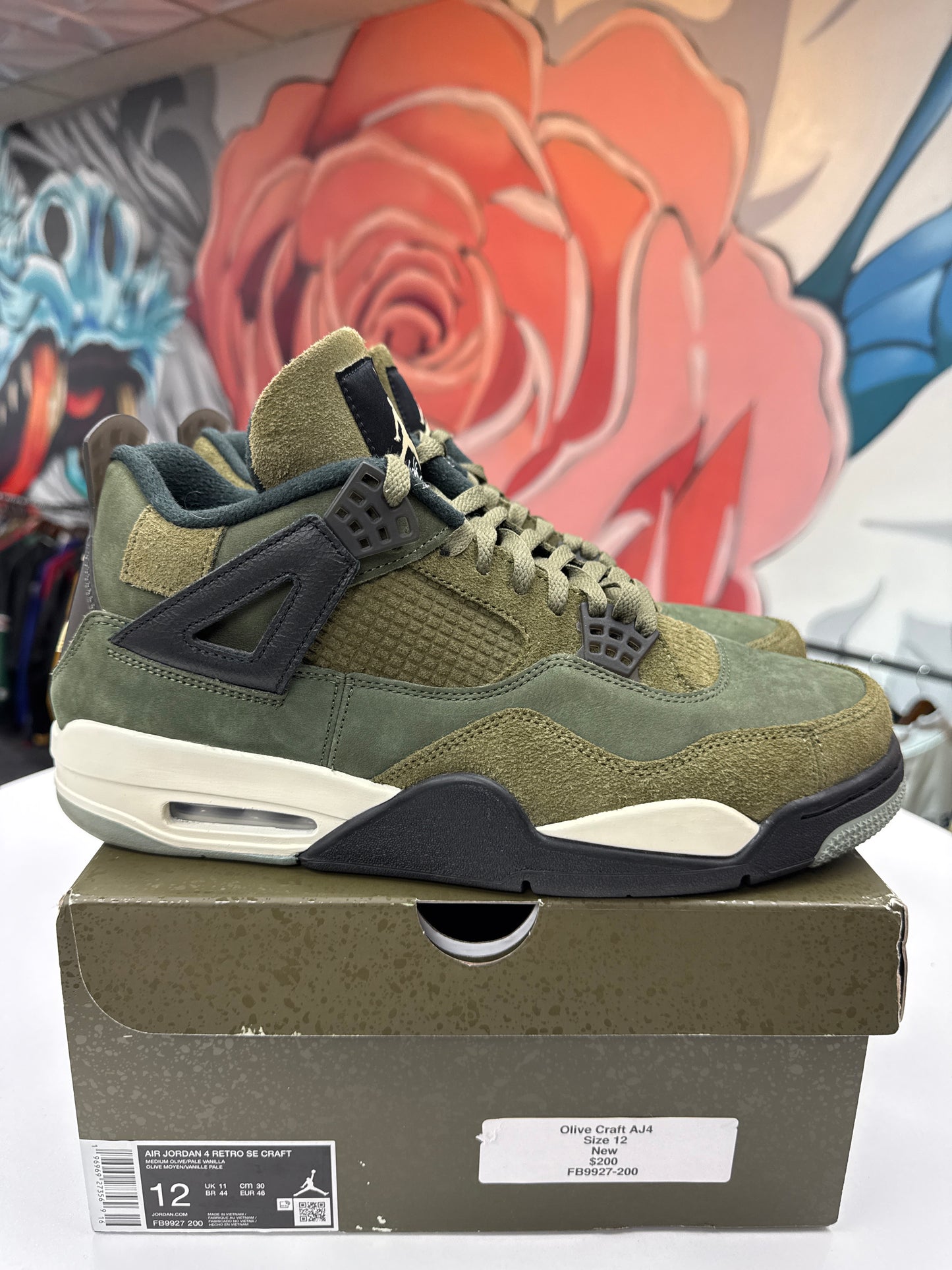 Preowned Jordan 4 Craft Olive